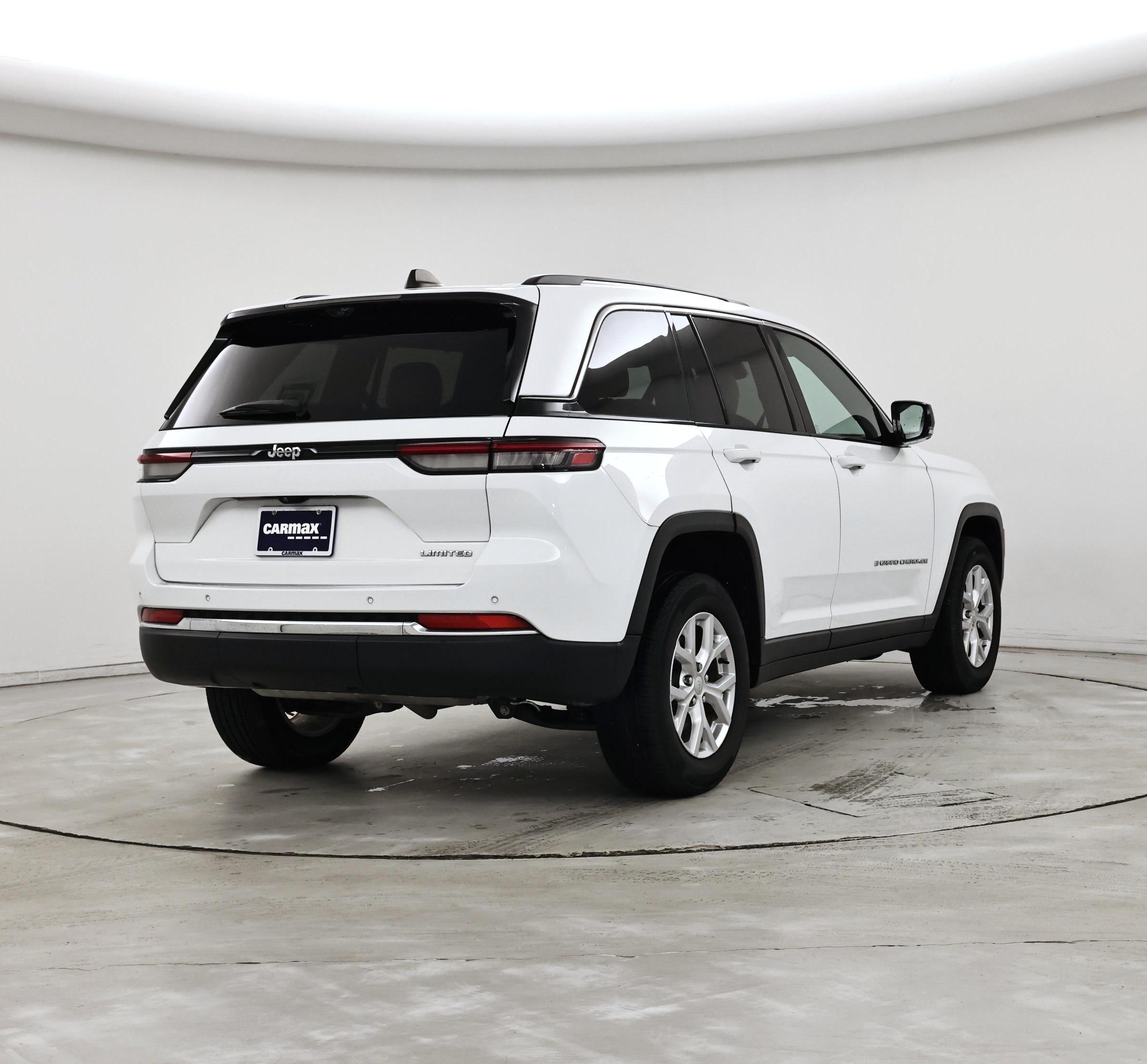 Thumbnail: 2023 Jeep Grand Cherokee - 8