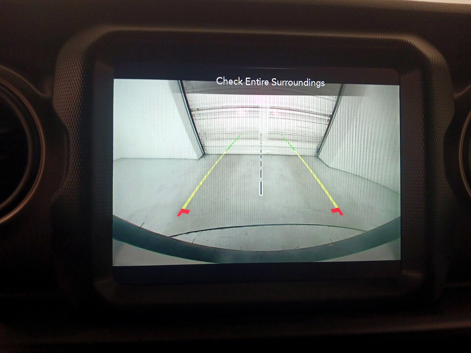 Thumbnail: 2021 Jeep Wrangler - 15