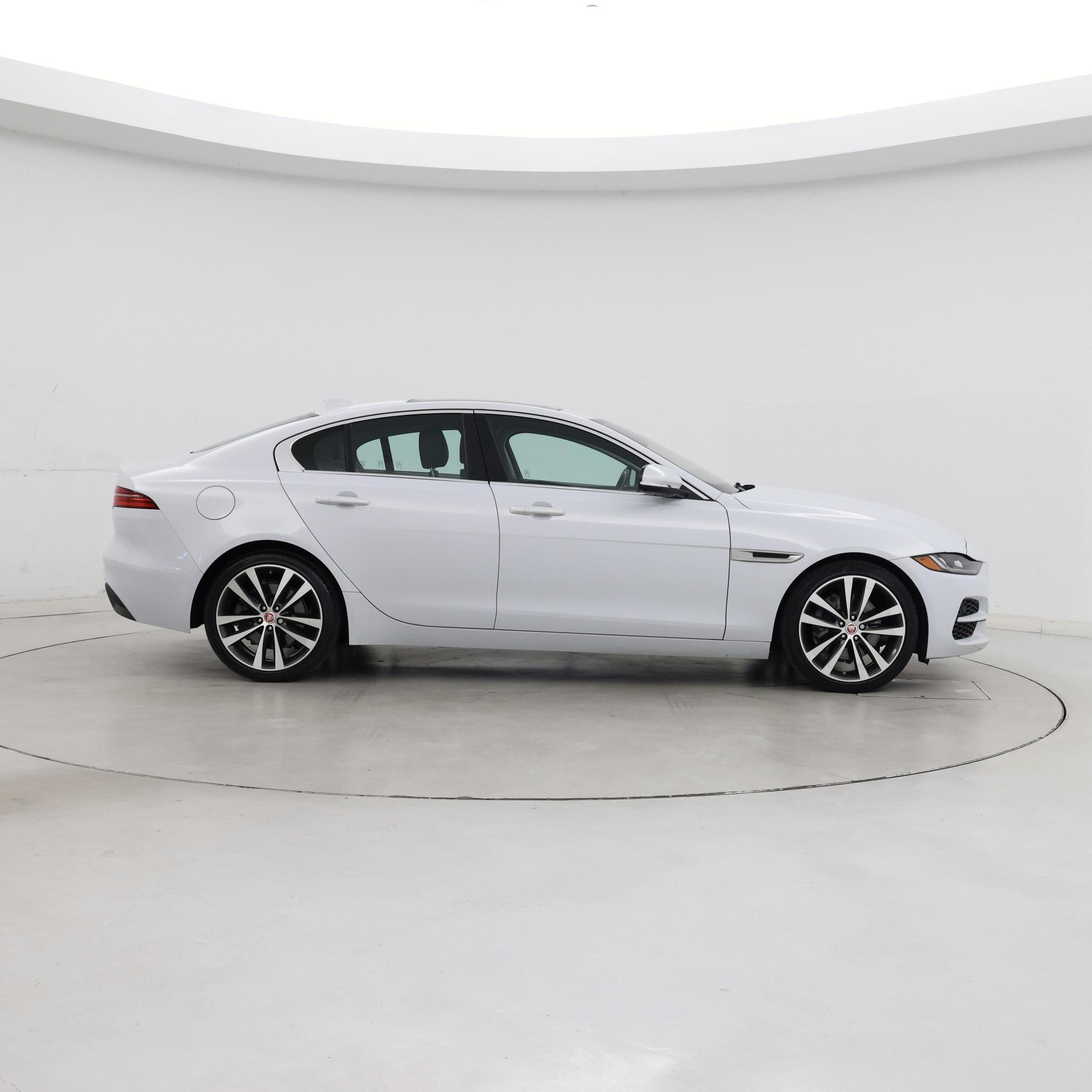 Thumbnail: 2020 Jaguar XE - 7