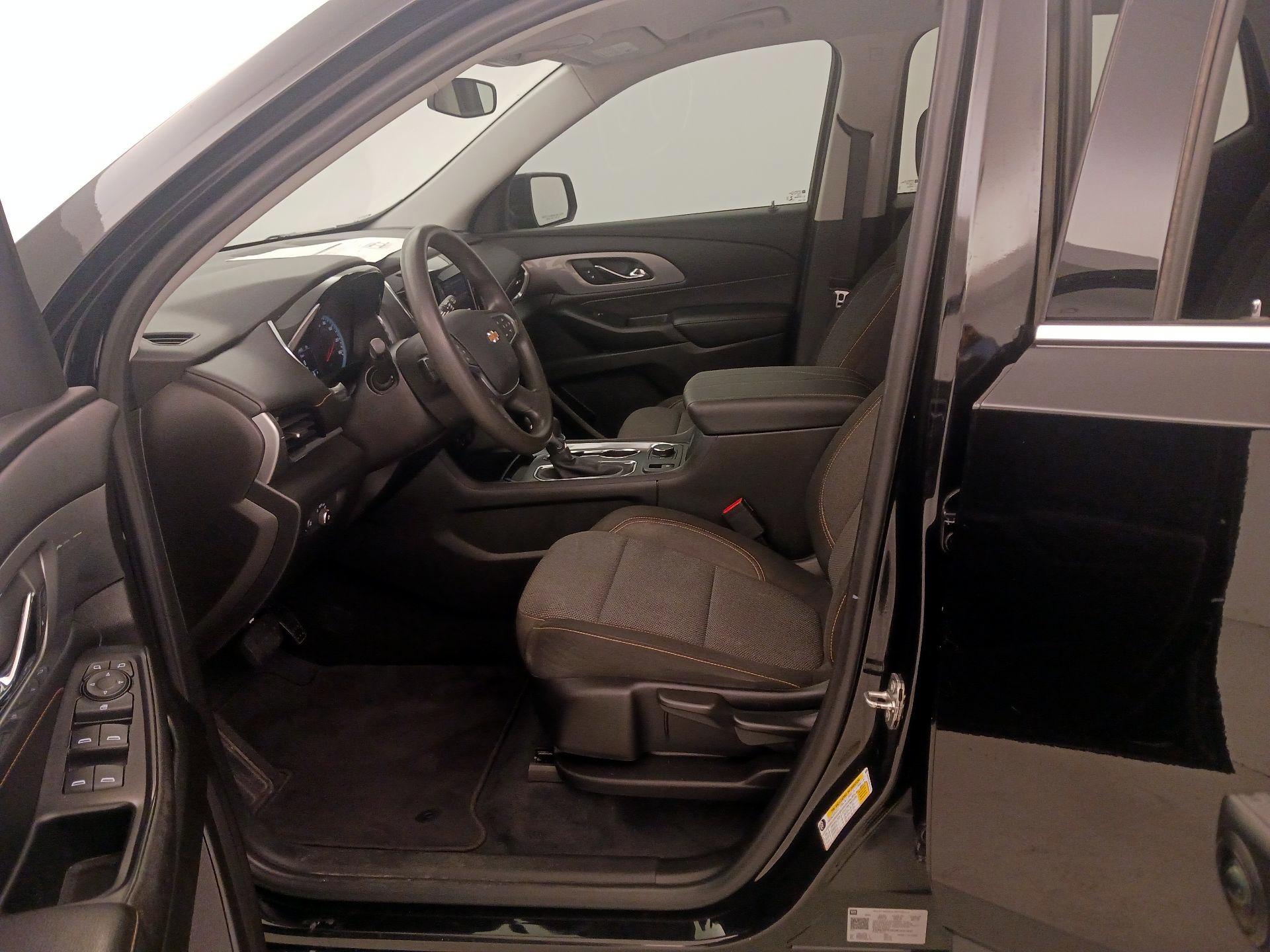 Thumbnail: 2021 Chevrolet Traverse - 11