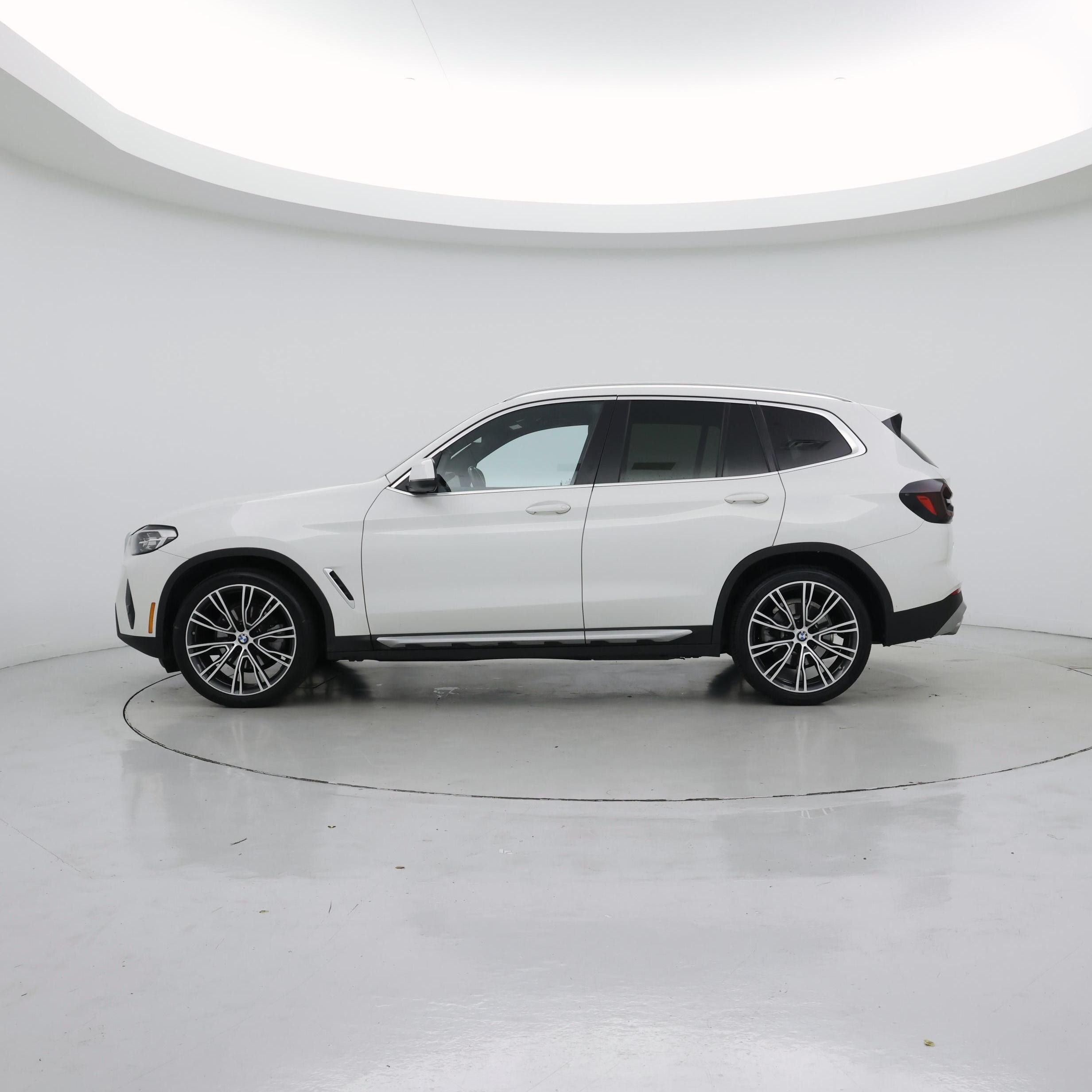 Thumbnail: 2022 BMW X3 - 3