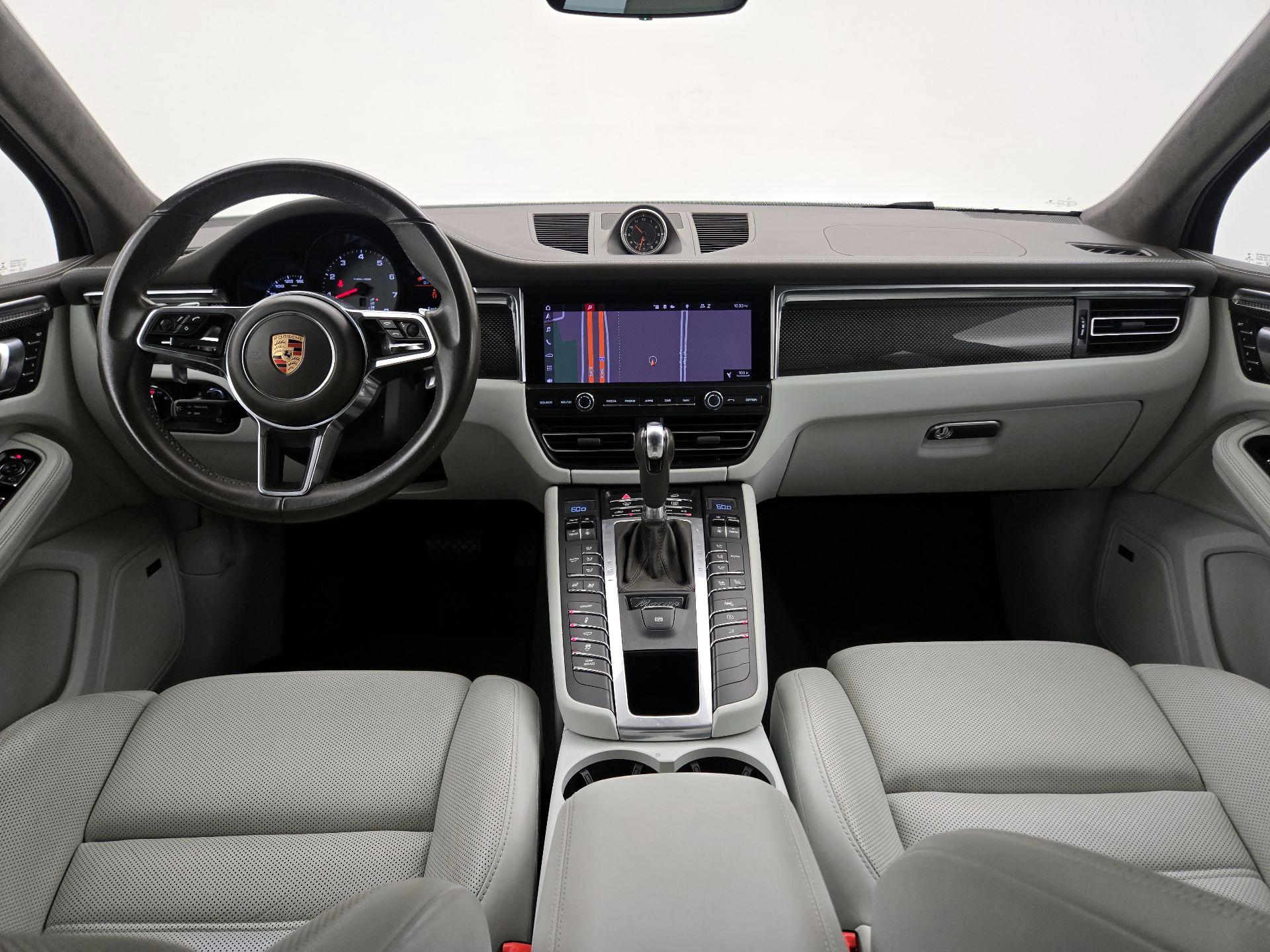 Thumbnail: 2020 Porsche Macan - 9