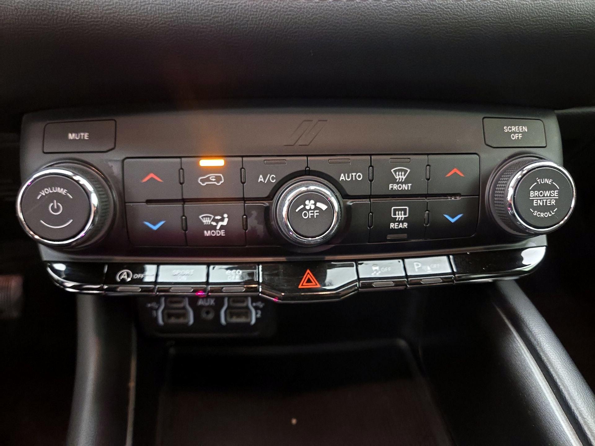 Thumbnail: 2022 Dodge Durango - 16