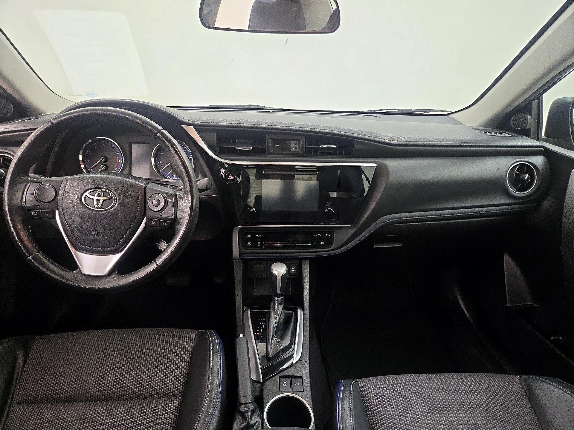 Thumbnail: 2018 Toyota Corolla - 9