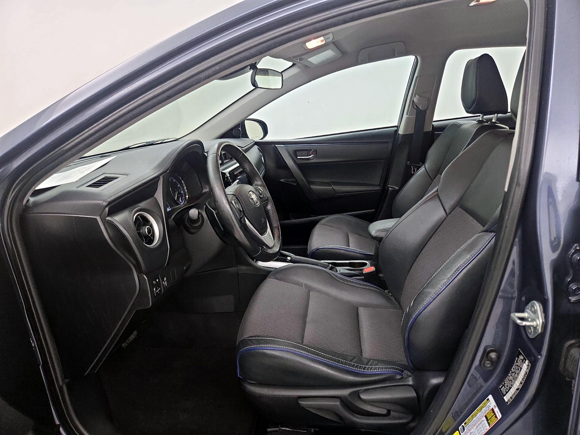Thumbnail: 2018 Toyota Corolla - 11