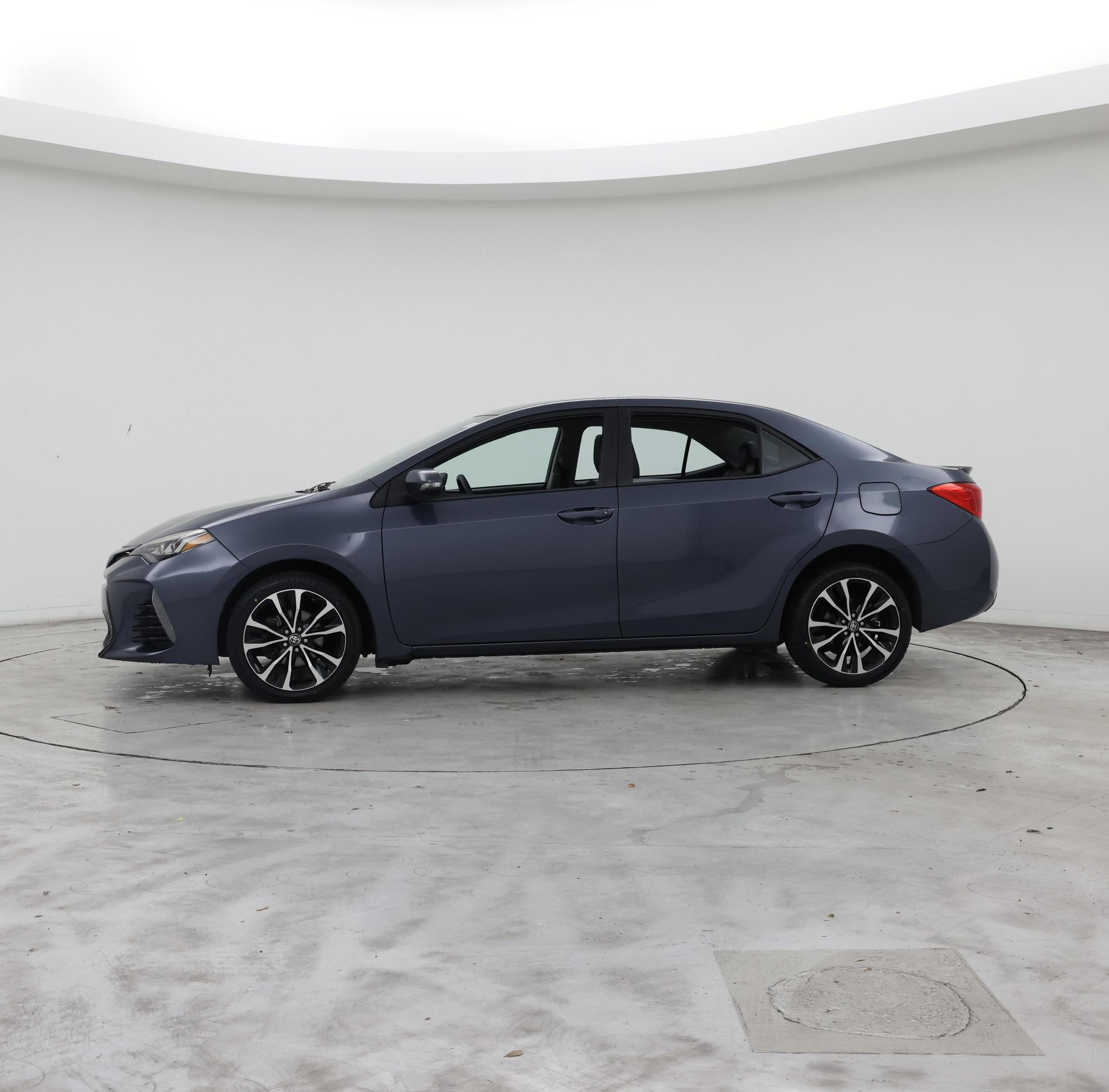 Thumbnail: 2018 Toyota Corolla - 3