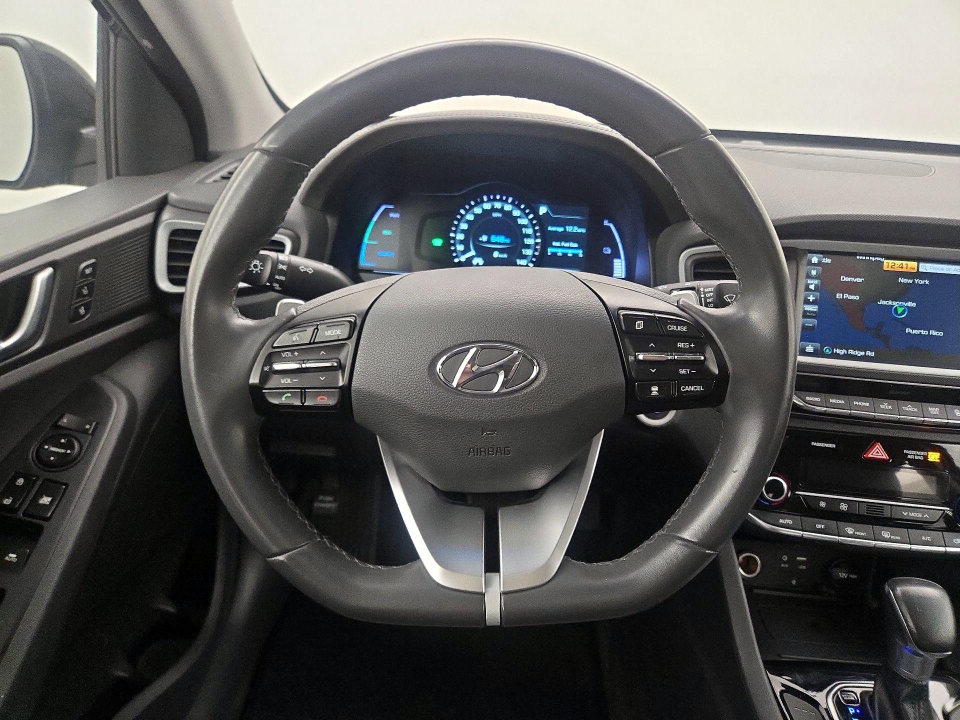 Thumbnail: 2018 Hyundai Ioniq - 10