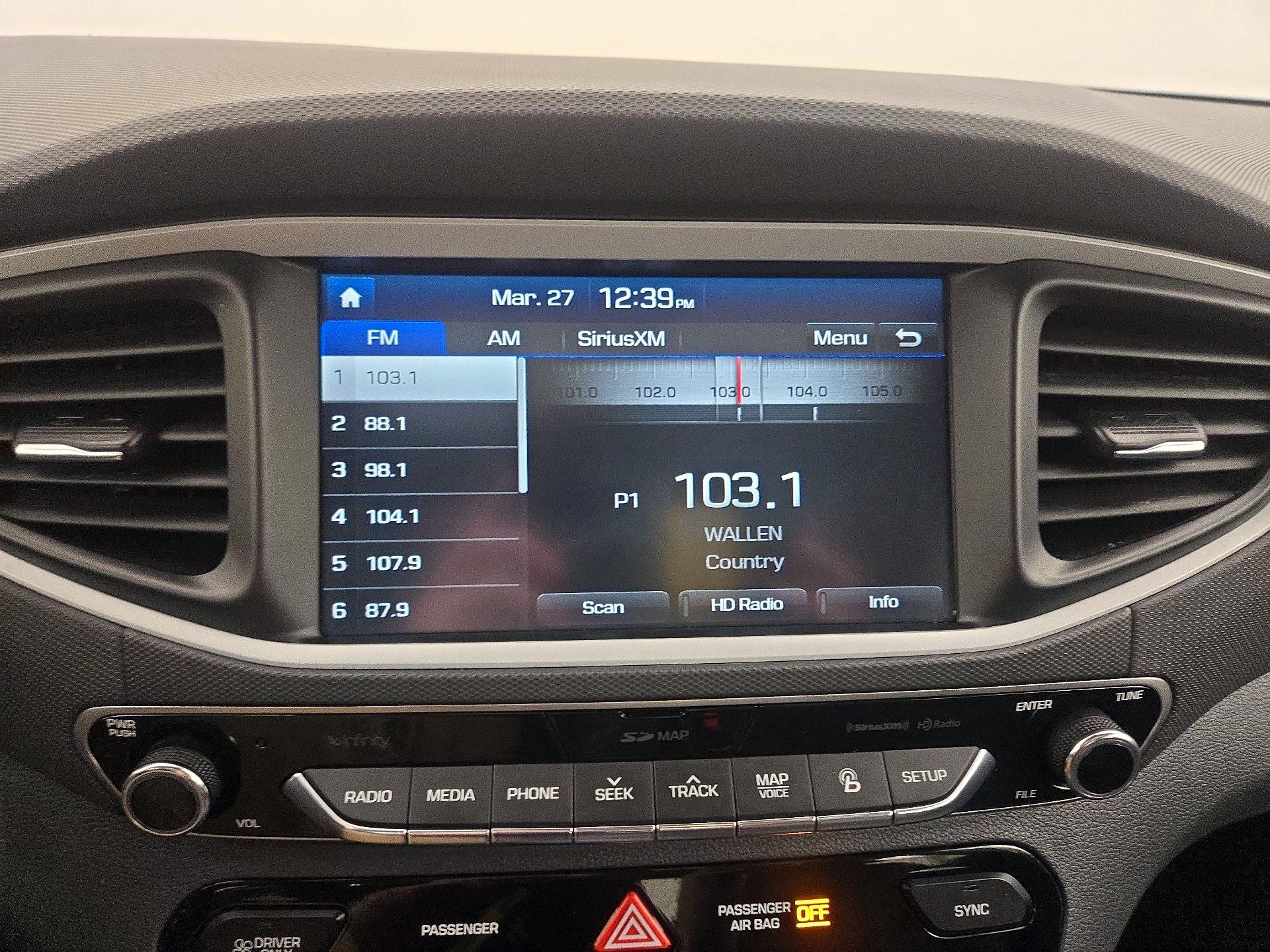 Thumbnail: 2018 Hyundai Ioniq - 16