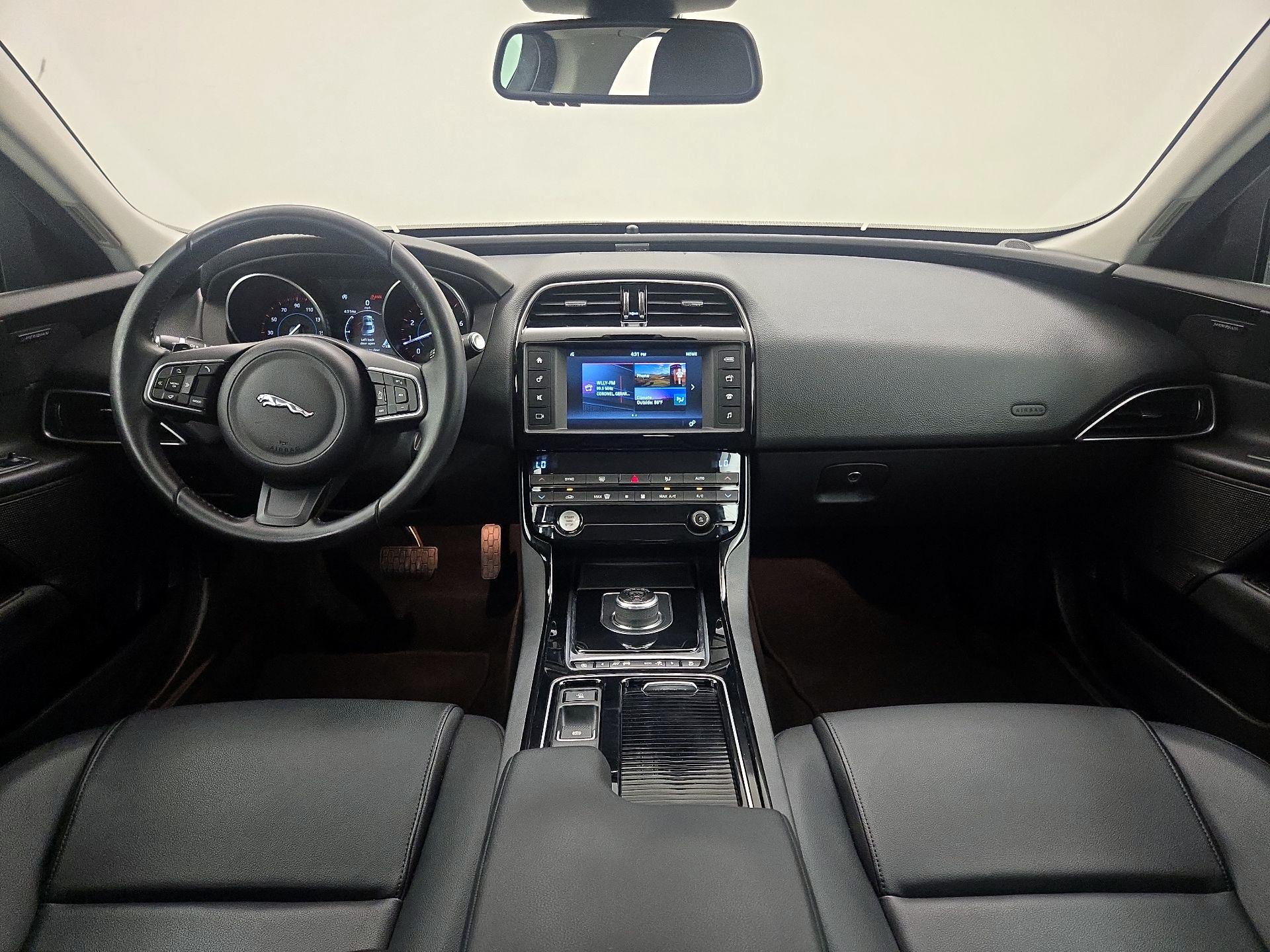 Thumbnail: 2018 Jaguar XE - 9