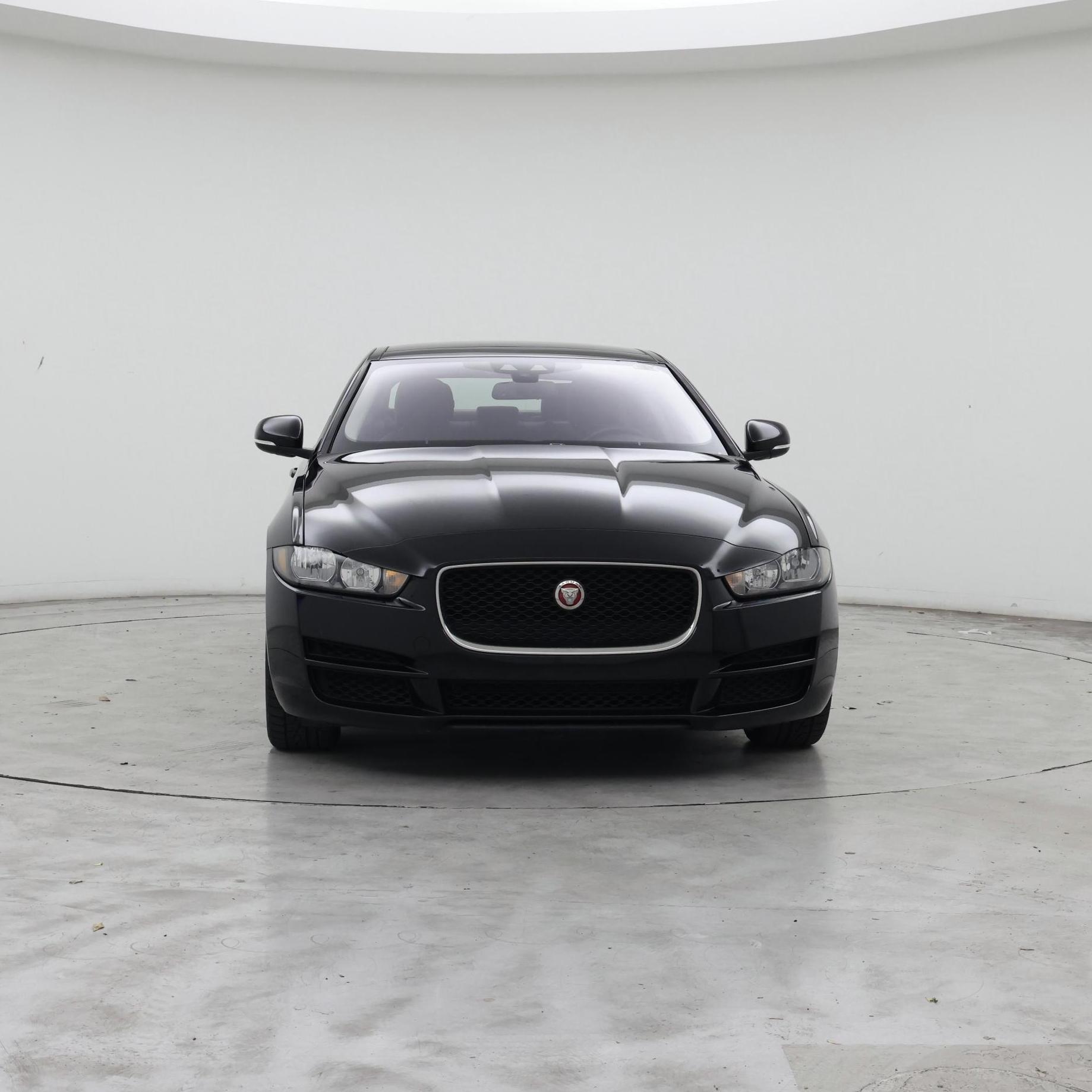Thumbnail: 2018 Jaguar XE - 5