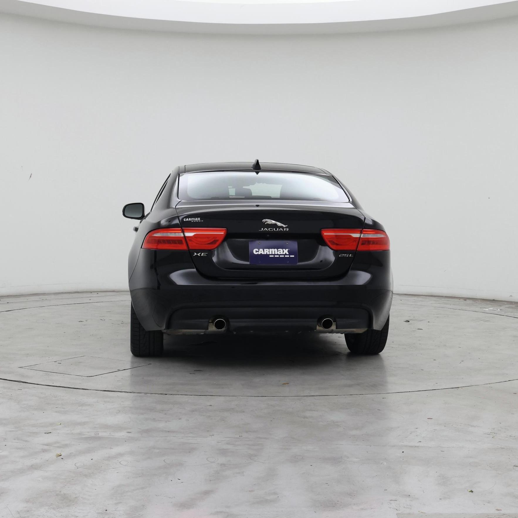 Thumbnail: 2018 Jaguar XE - 6