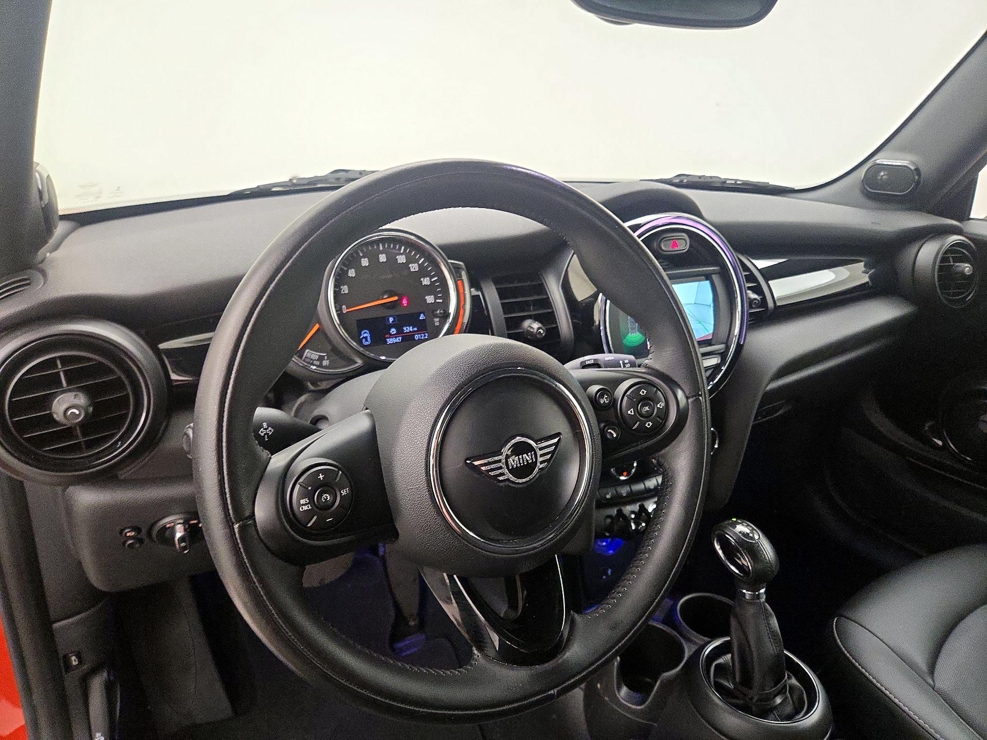 Thumbnail: 2019 MINI Cooper - 9