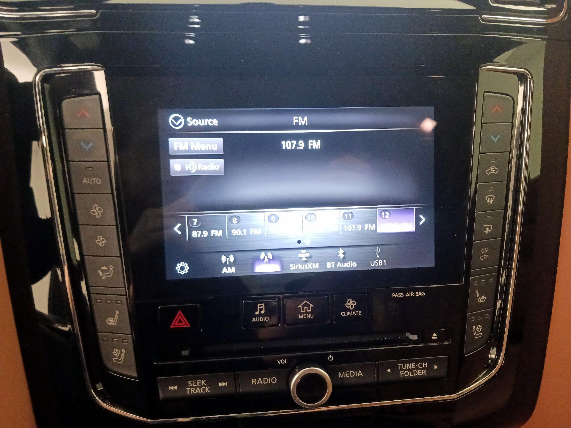 Thumbnail: 2021 INFINITI QX80 - 16