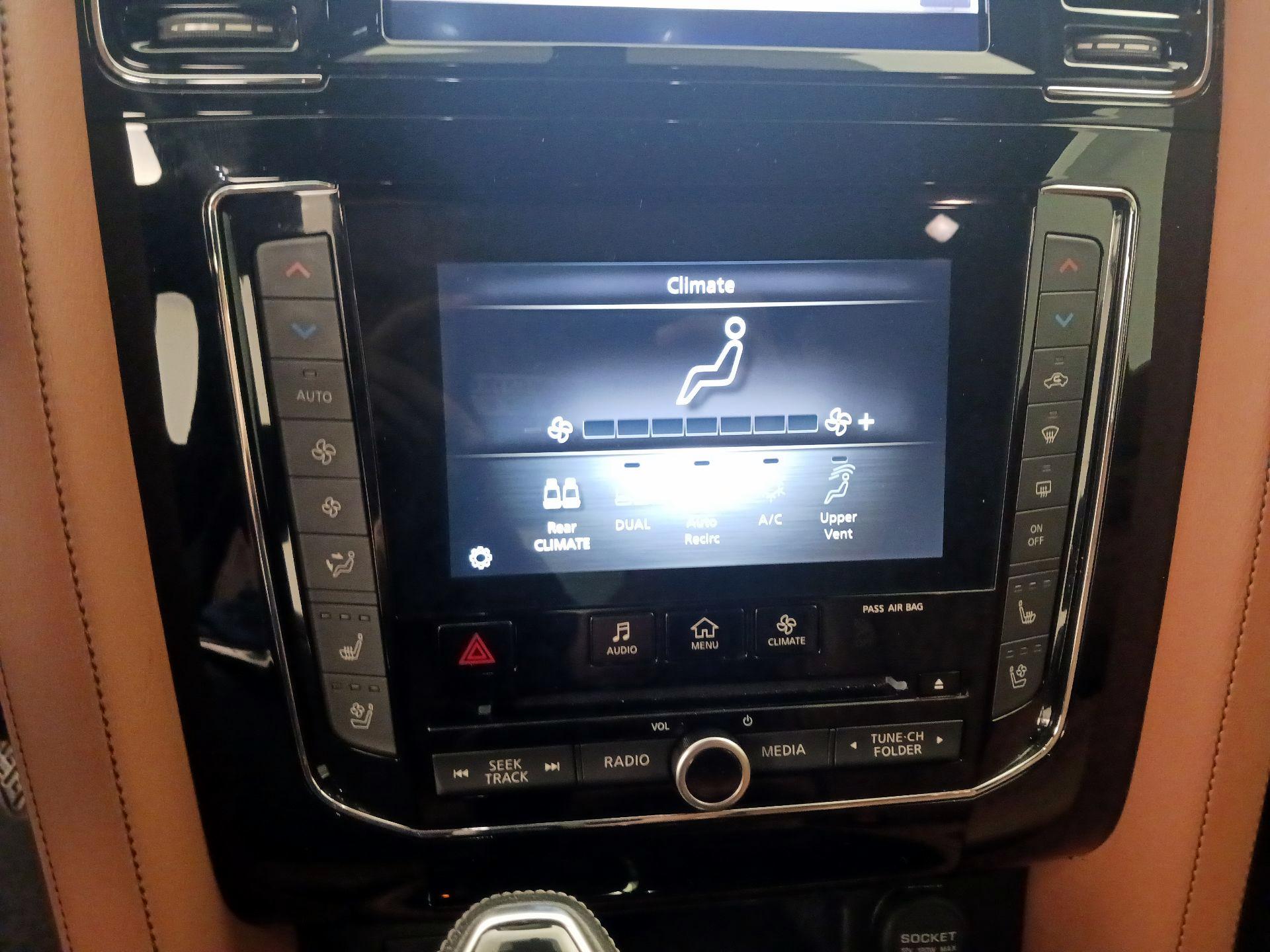 Thumbnail: 2021 INFINITI QX80 - 17