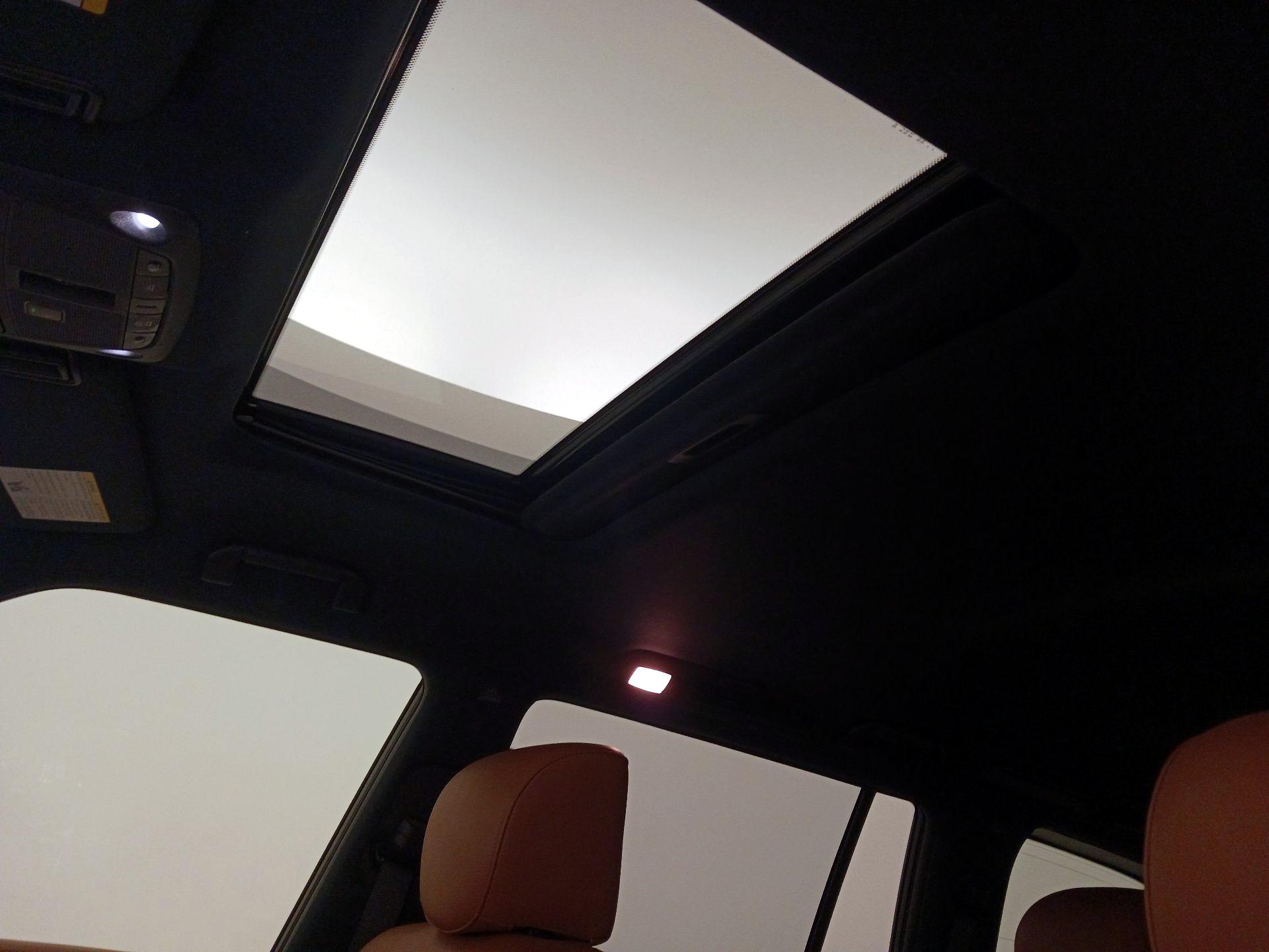 Thumbnail: 2021 INFINITI QX80 - 20