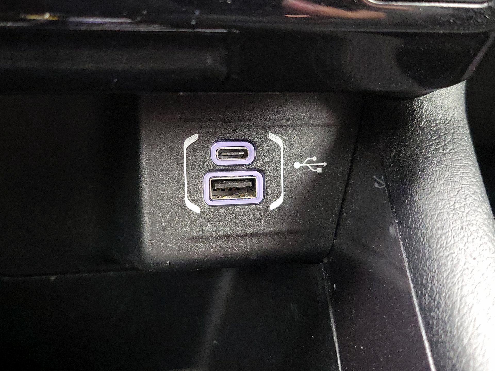 Thumbnail: 2022 Jeep Compass - 18