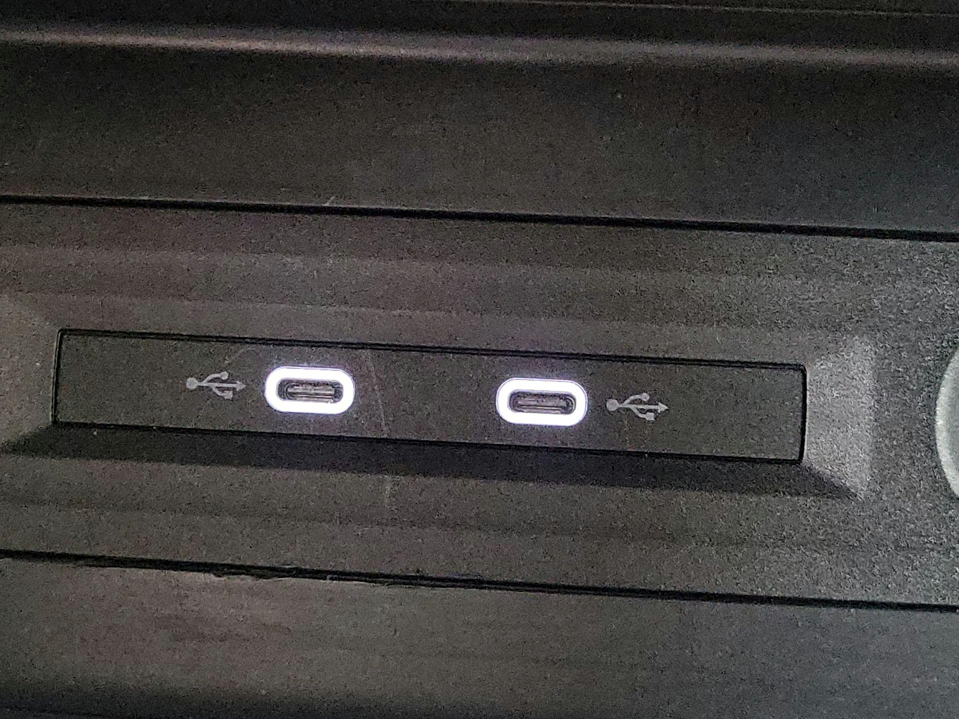 Thumbnail: 2023 Volkswagen Atlas - 18