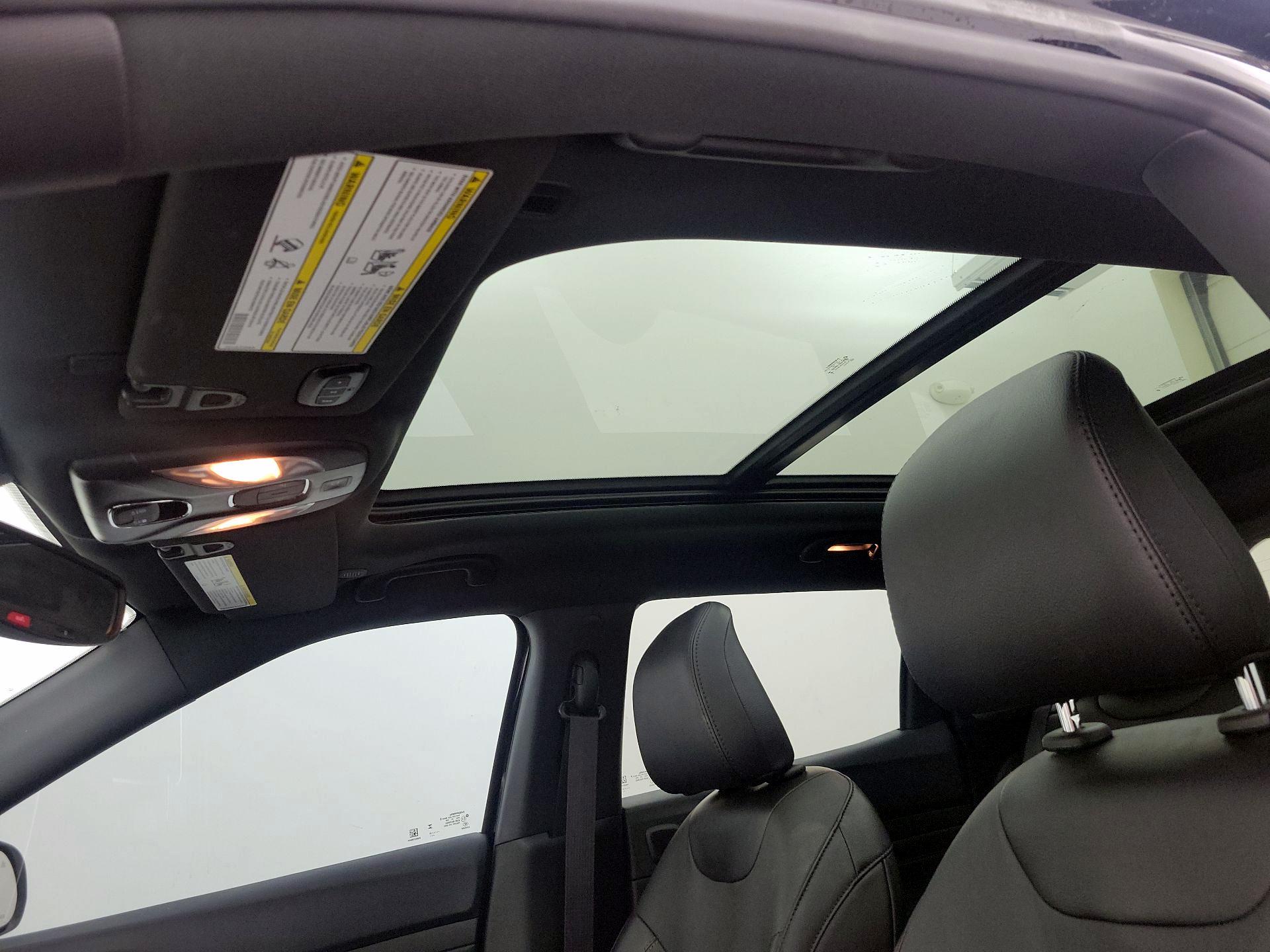 Thumbnail: 2023 Jeep Compass - 20