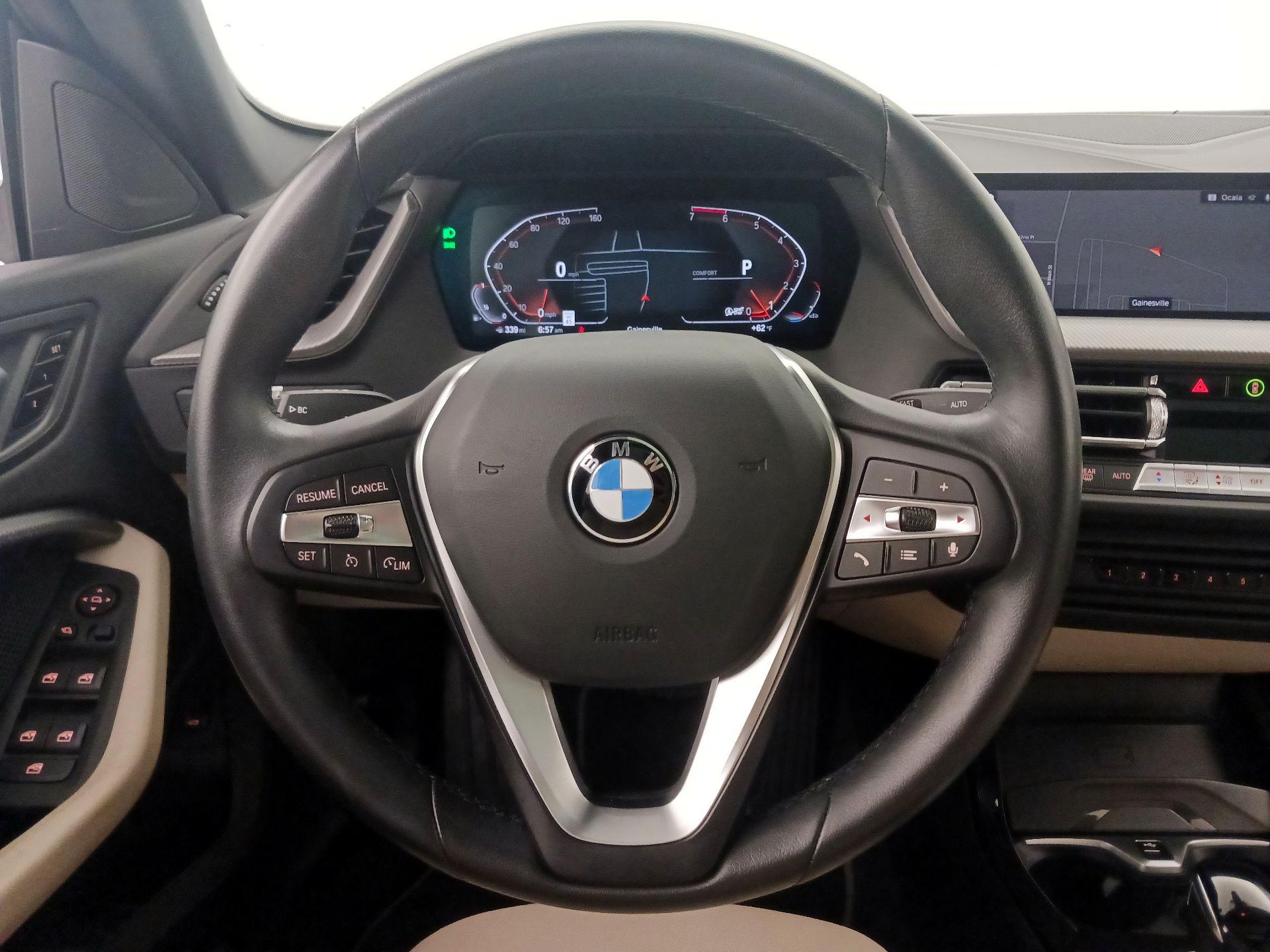 Thumbnail: 2023 BMW 2 Series - 10