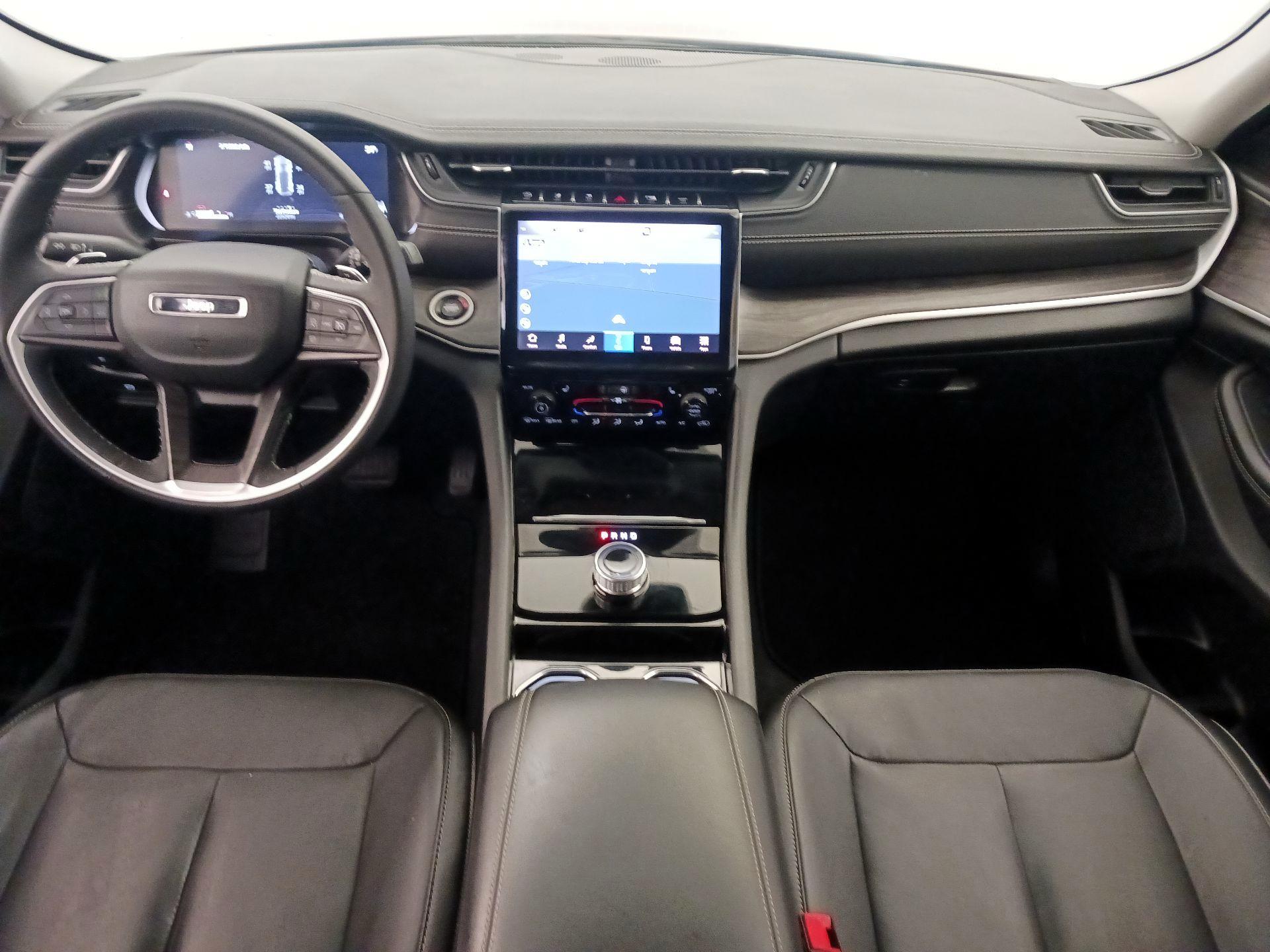 Thumbnail: 2023 Jeep Grand Cherokee - 9