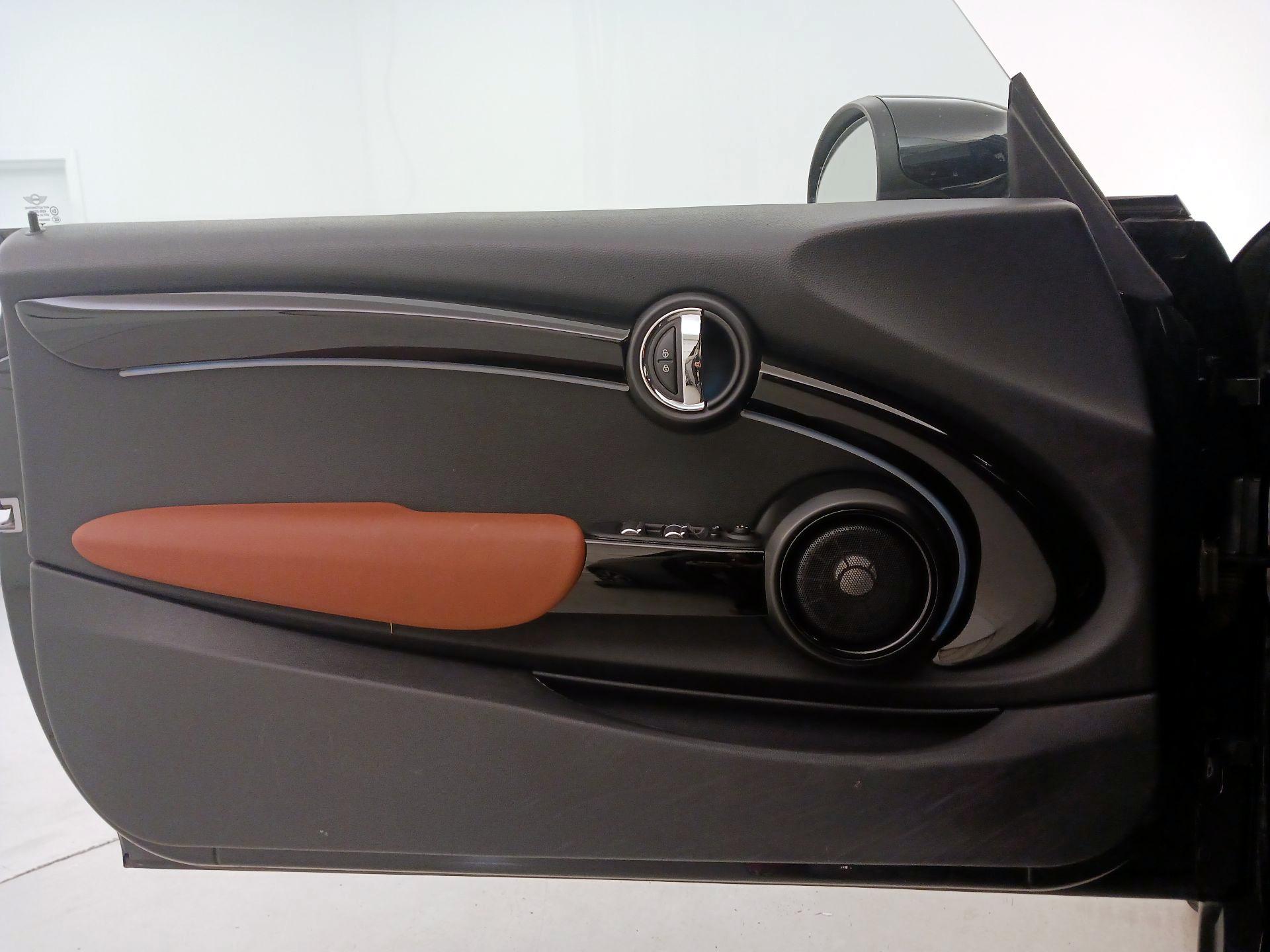 Thumbnail: 2023 MINI Cooper - 12