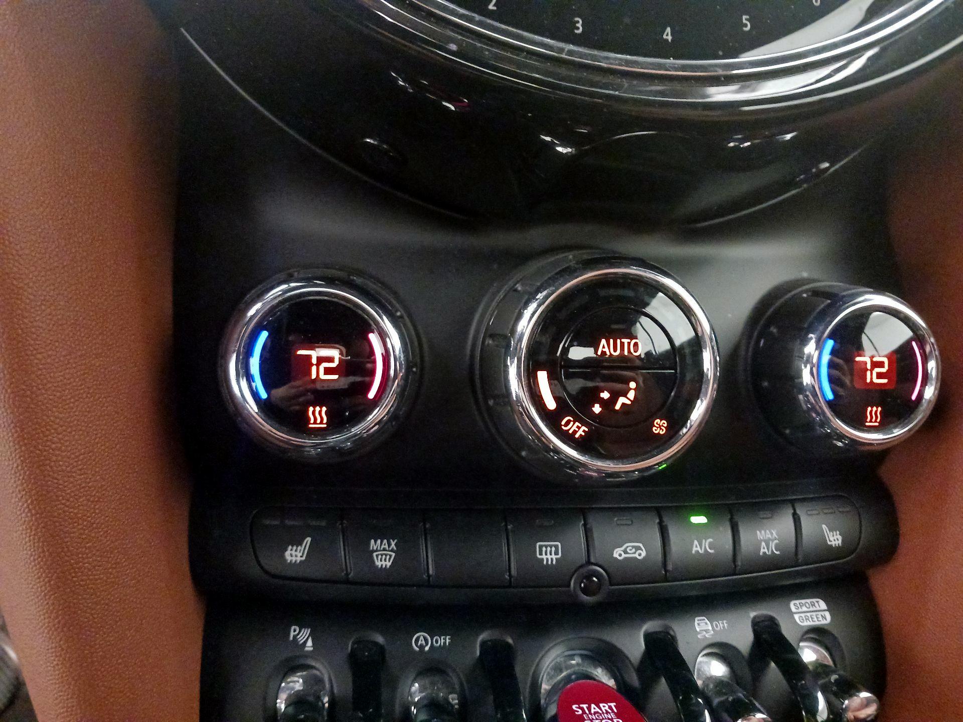 Thumbnail: 2023 MINI Cooper - 17