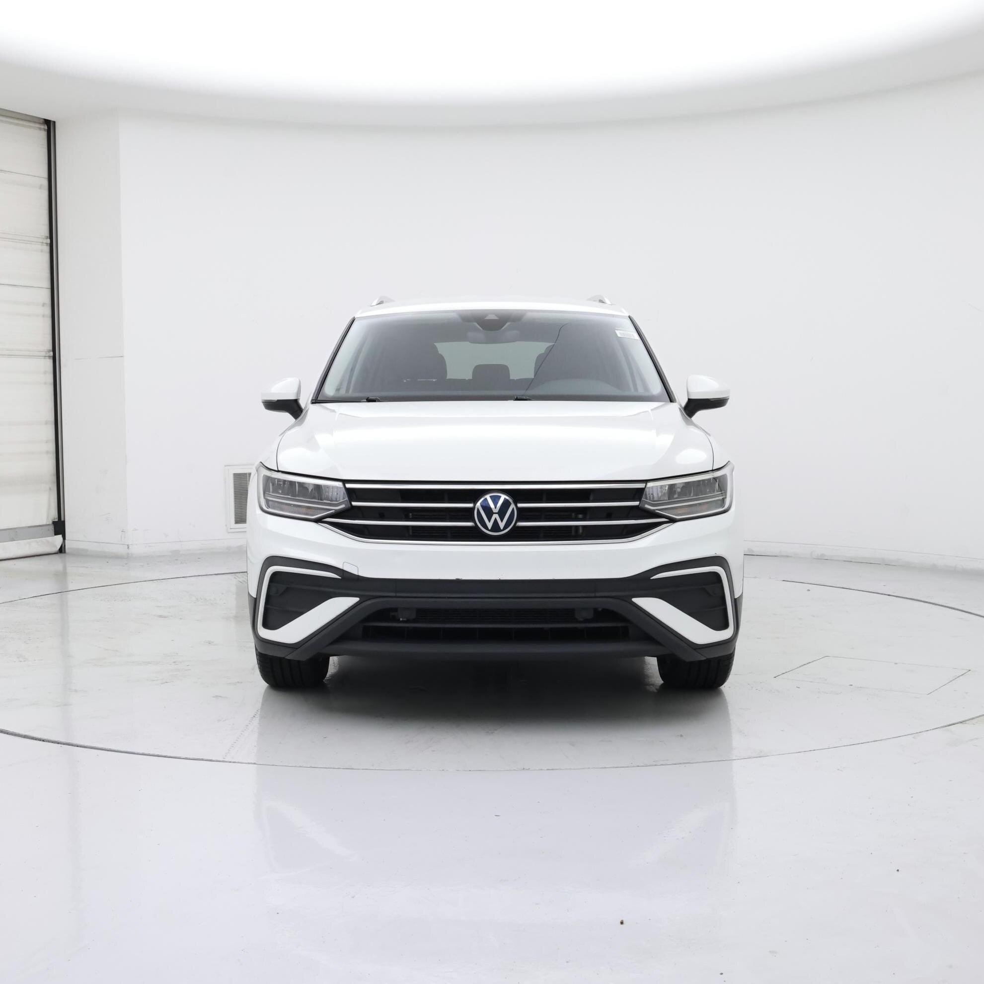 Thumbnail: 2023 Volkswagen Tiguan - 5