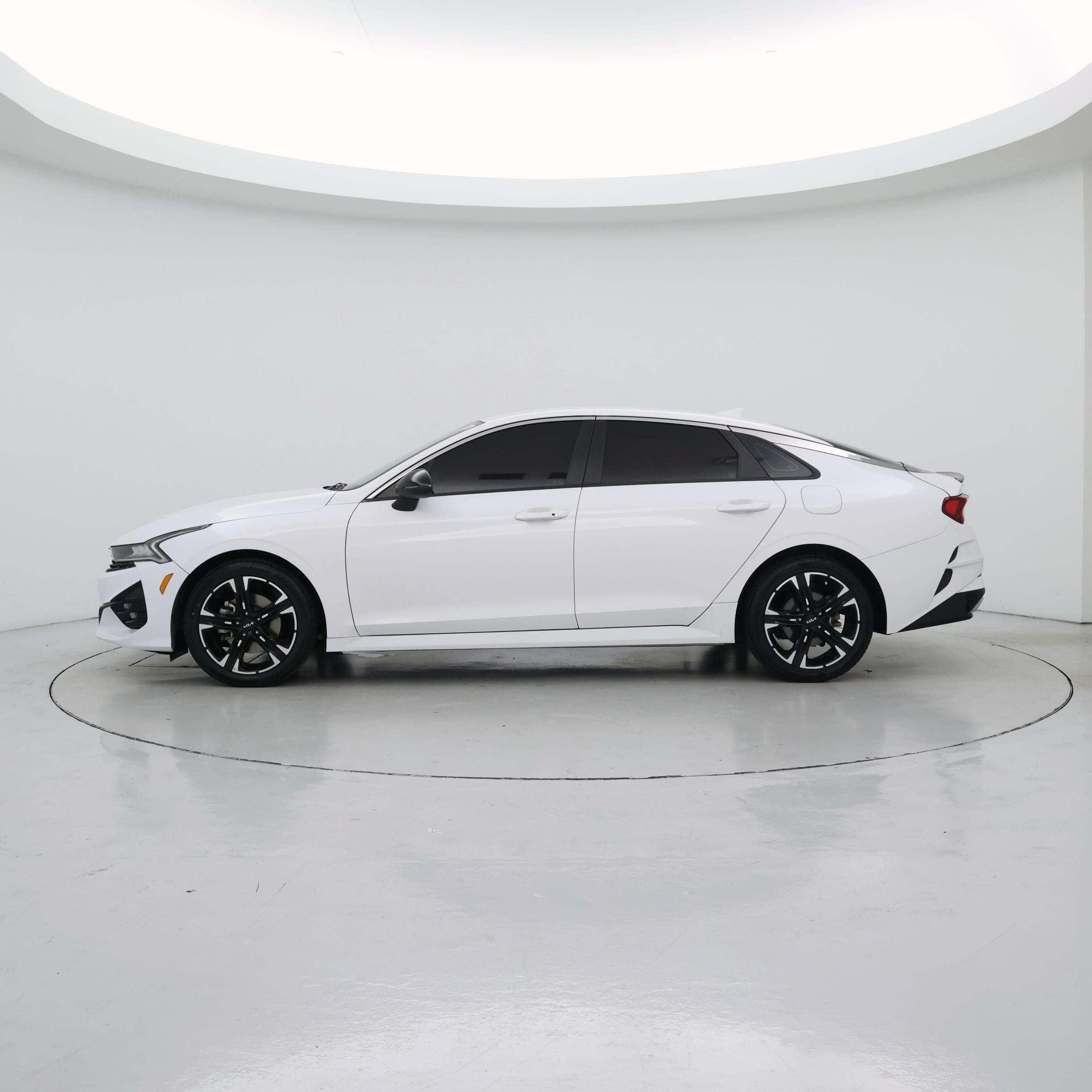 Thumbnail: 2022 Kia K5 - 3