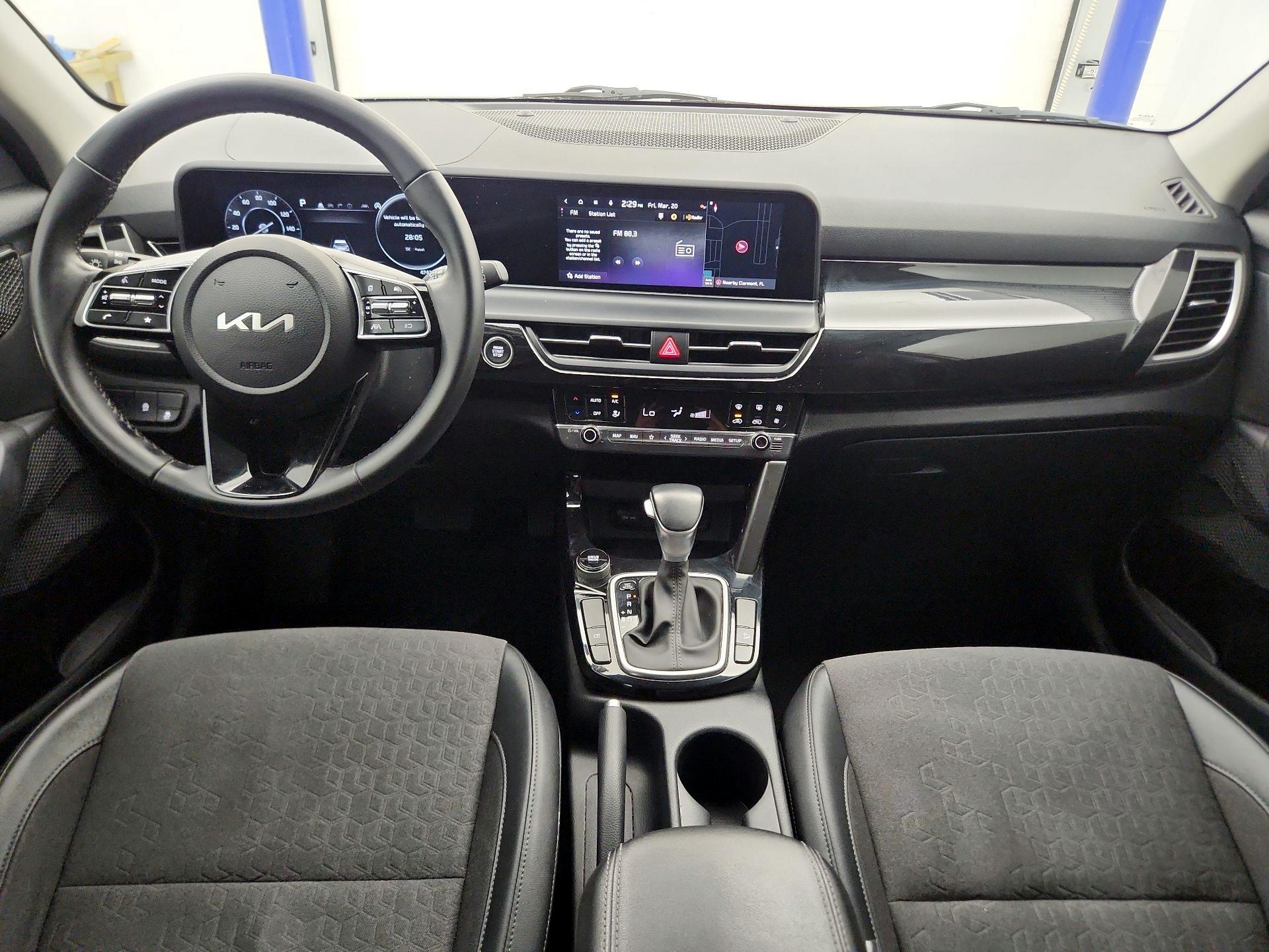 Thumbnail: 2024 Kia Seltos - 9