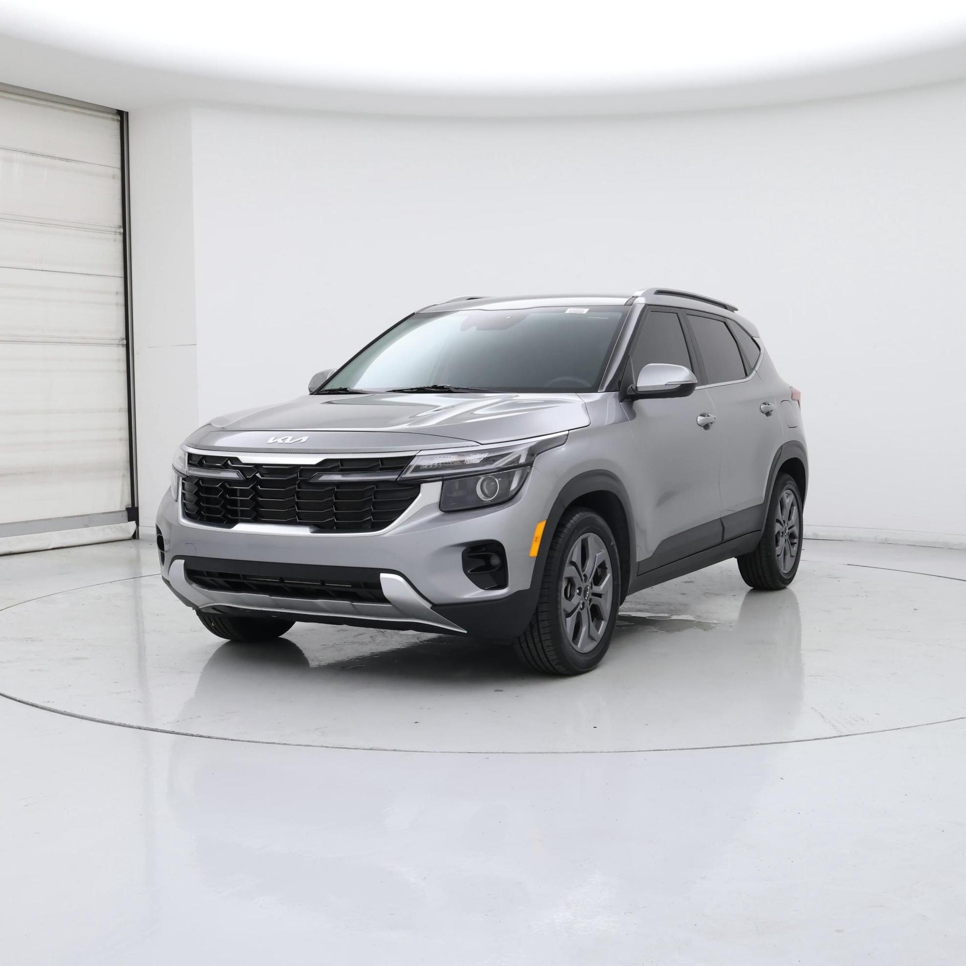 Thumbnail: 2024 Kia Seltos - 4