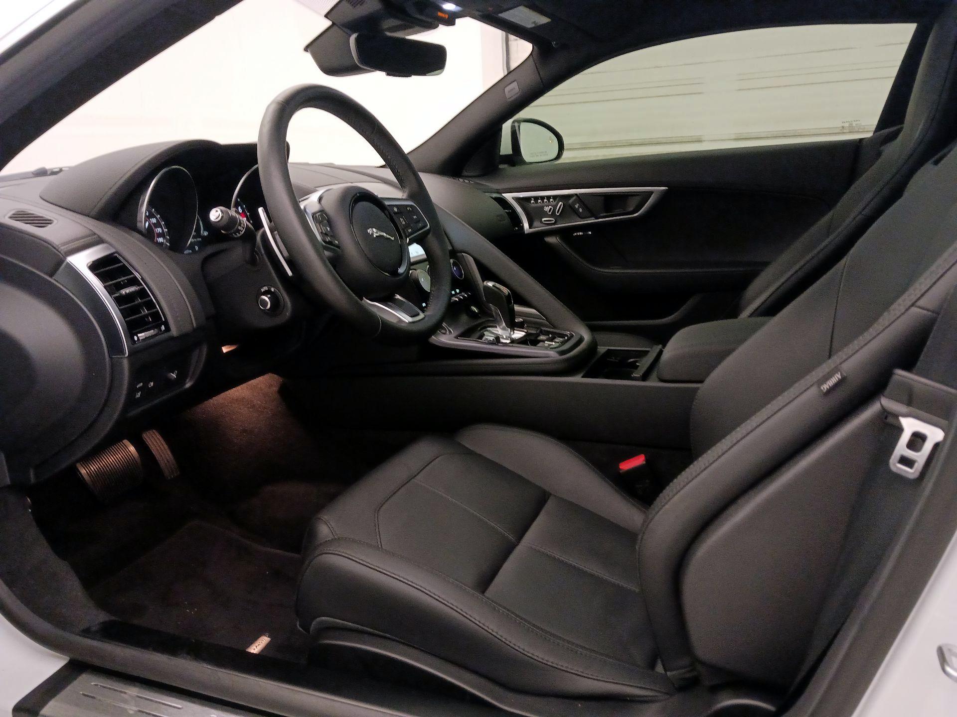 Thumbnail: 2020 Jaguar F-Type - 11