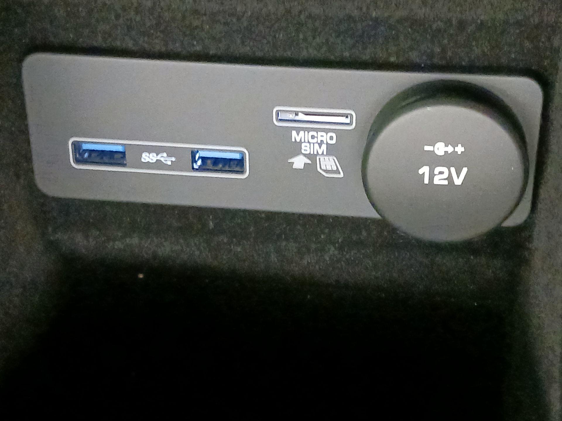 Thumbnail: 2020 Jaguar F-Type - 19