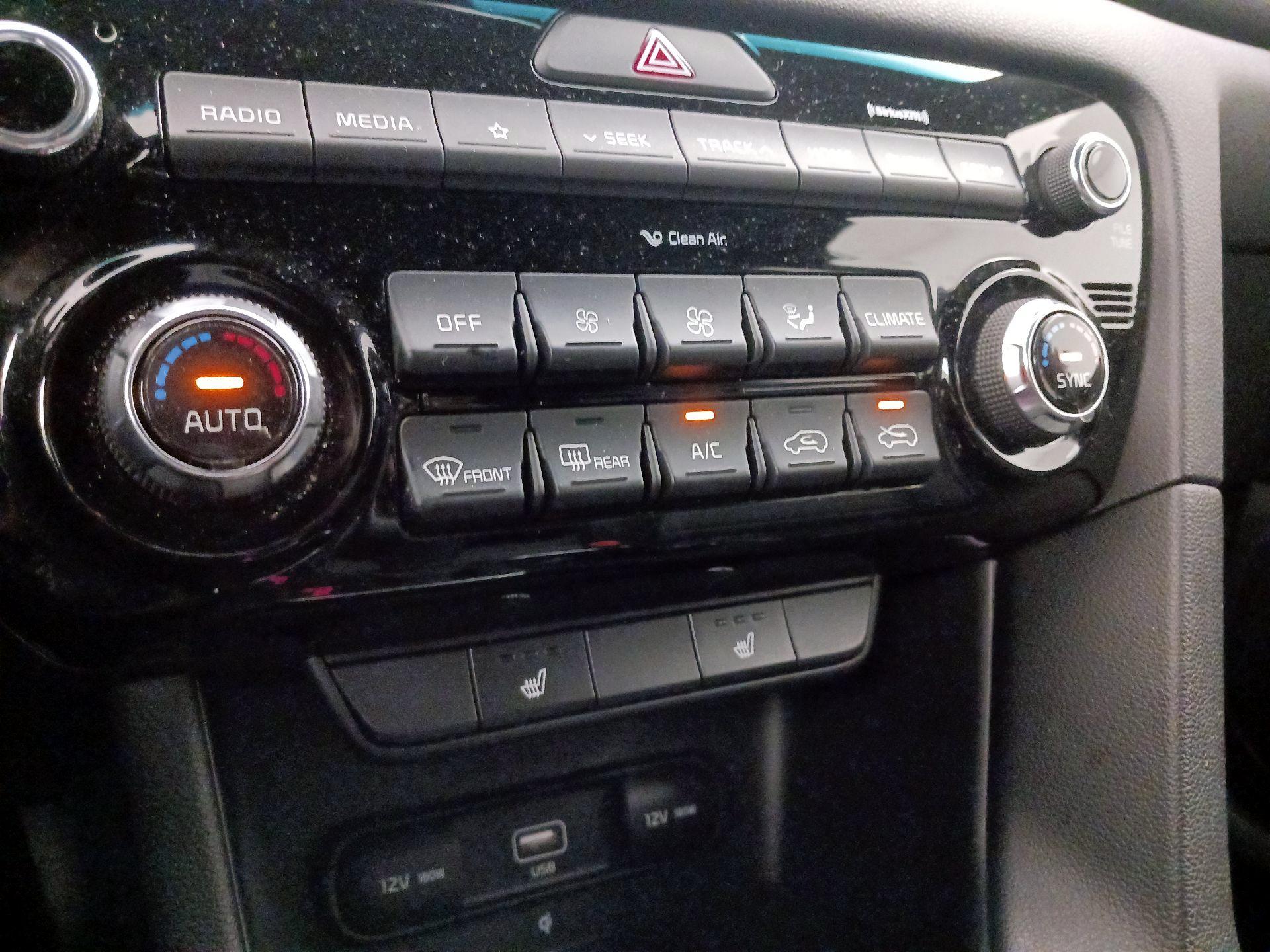 Thumbnail: 2022 Kia Sportage - 16