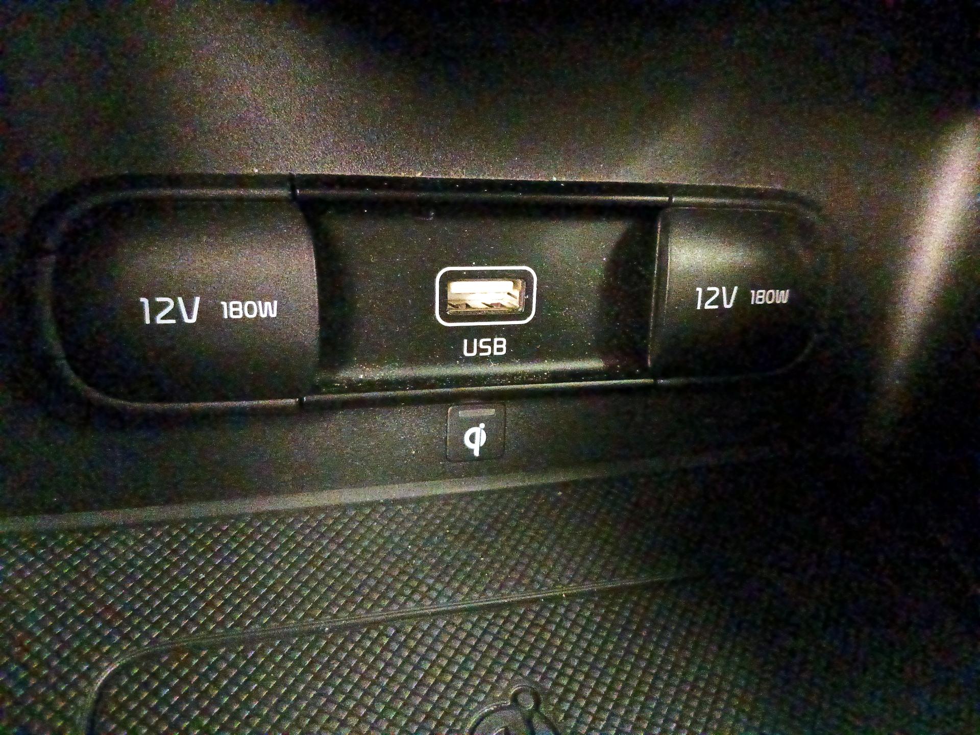 Thumbnail: 2022 Kia Sportage - 18