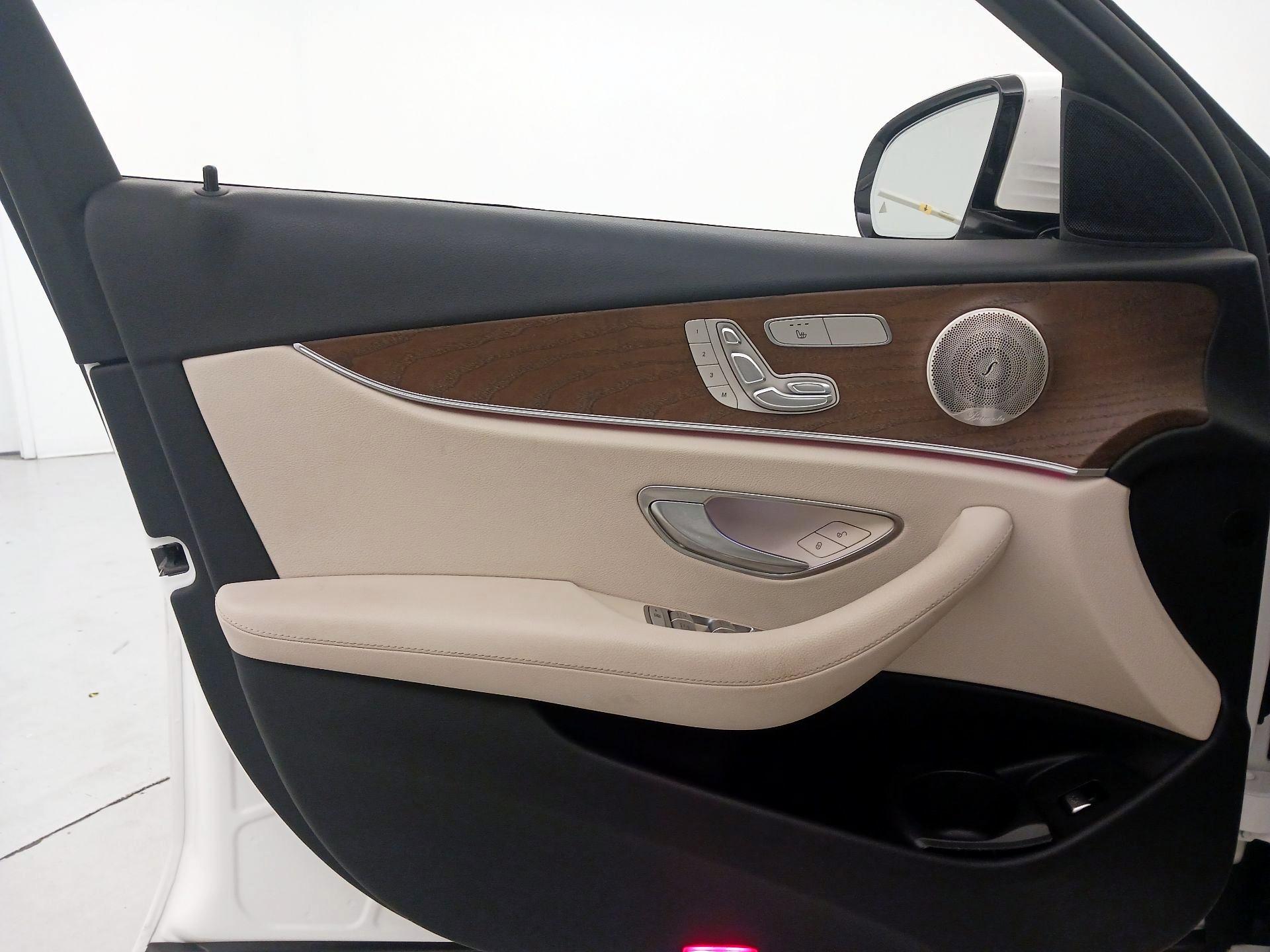 Thumbnail: 2021 Mercedes-Benz E-Class - 12