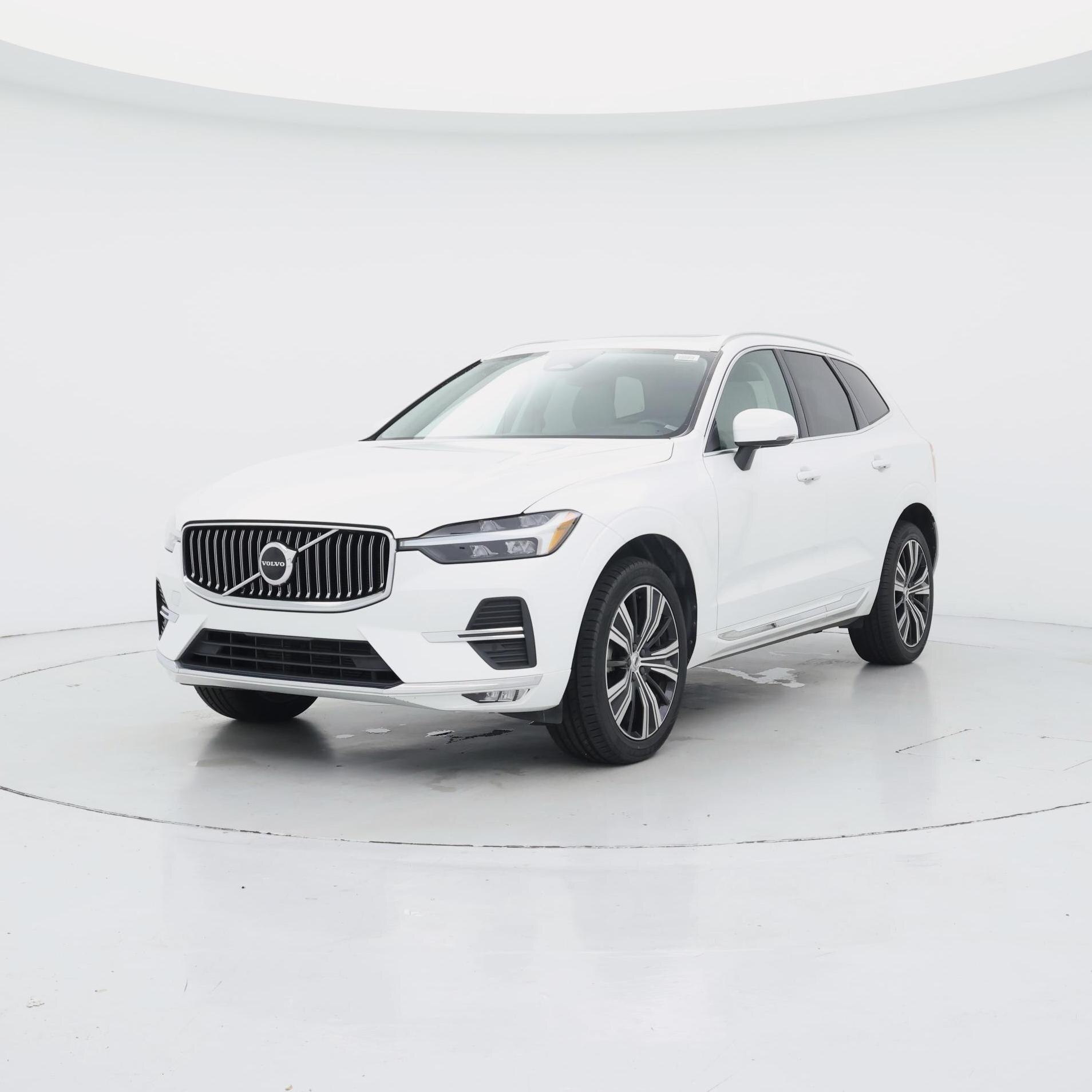 Thumbnail: 2022 Volvo XC60 - 4