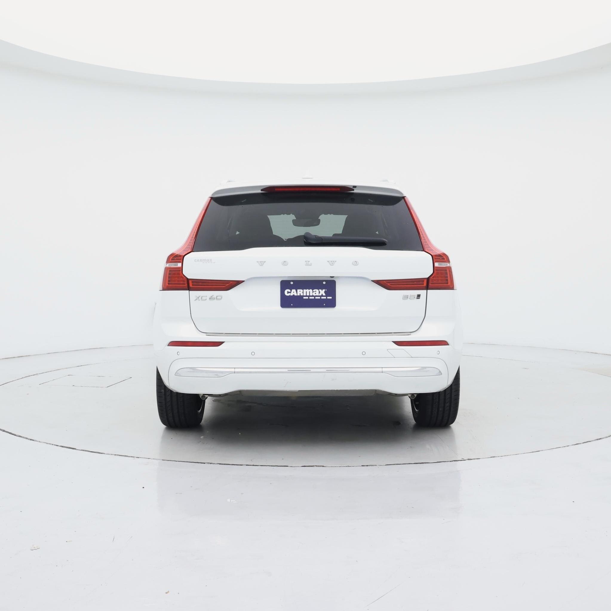 Thumbnail: 2022 Volvo XC60 - 6