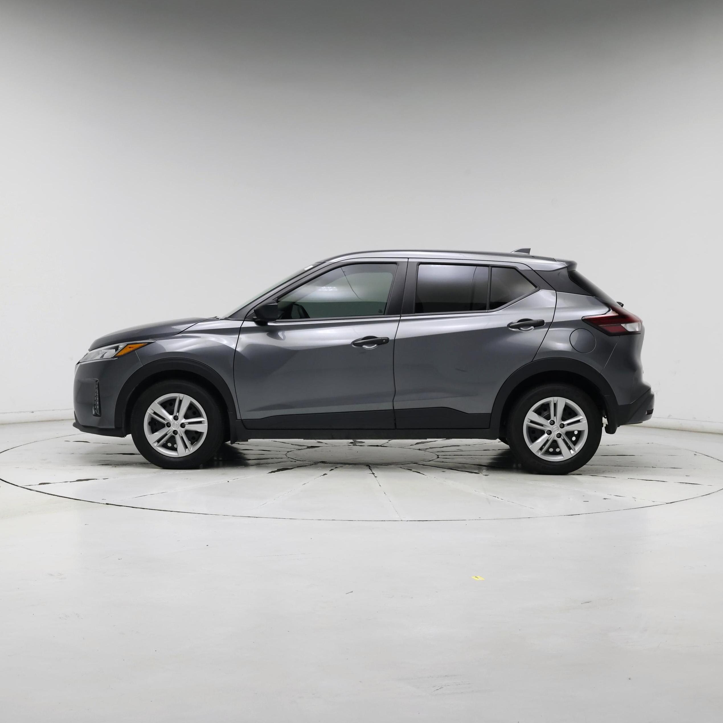 Thumbnail: 2024 Nissan Kicks - 3