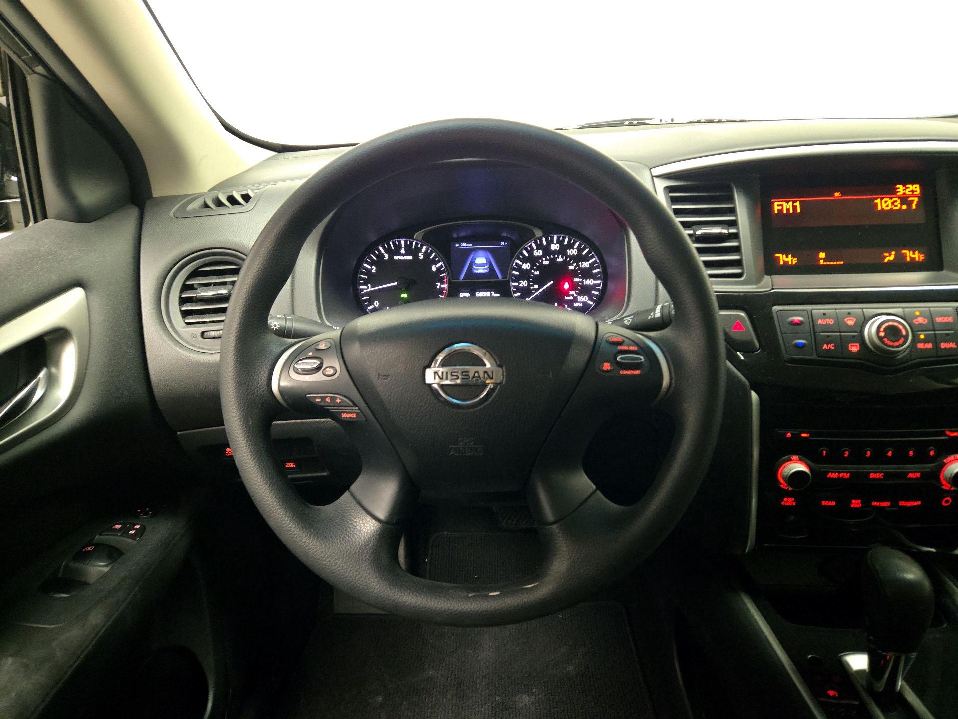 Thumbnail: 2014 Nissan Pathfinder - 10