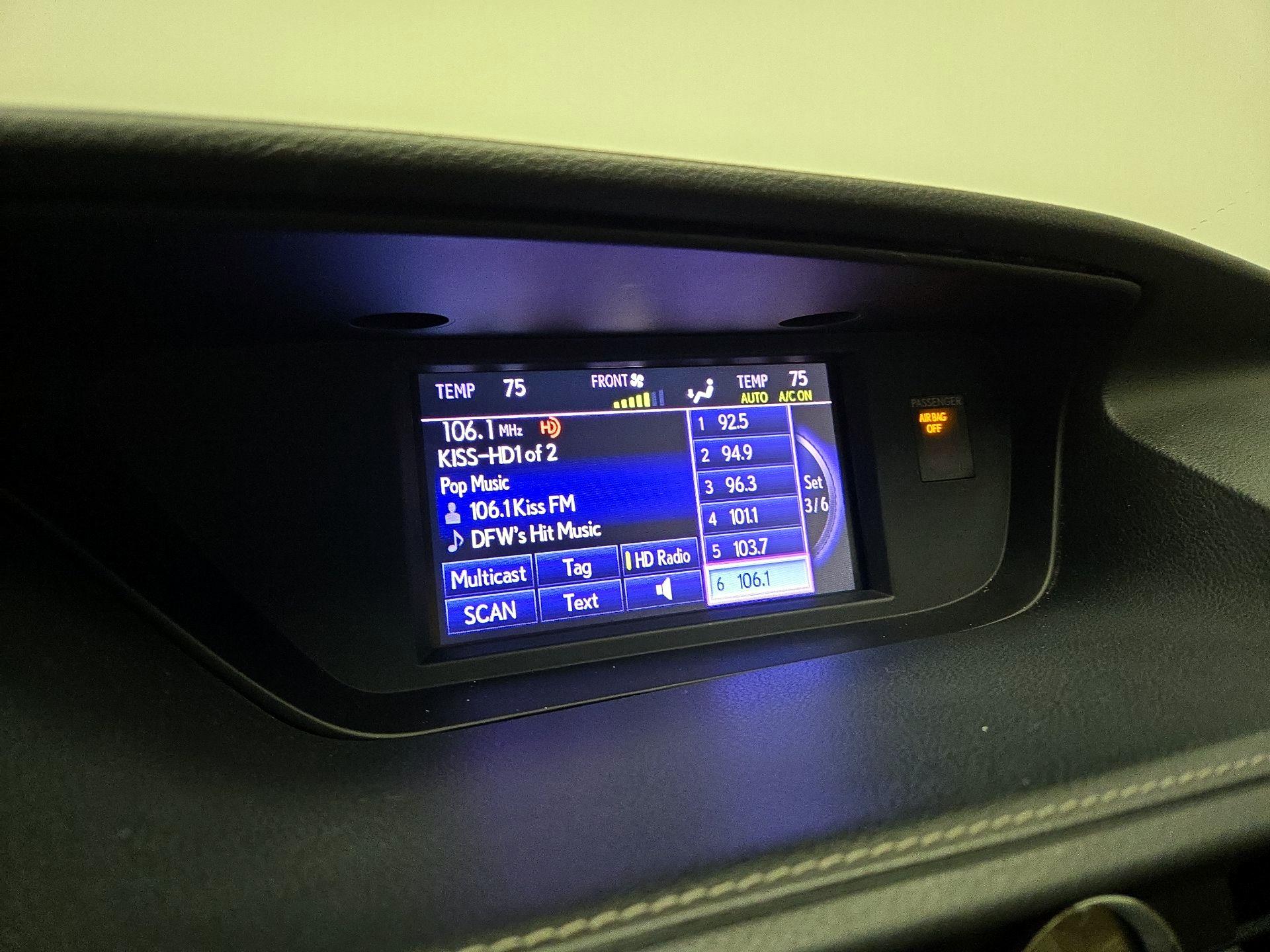 Thumbnail: 2014 Lexus ES - 15