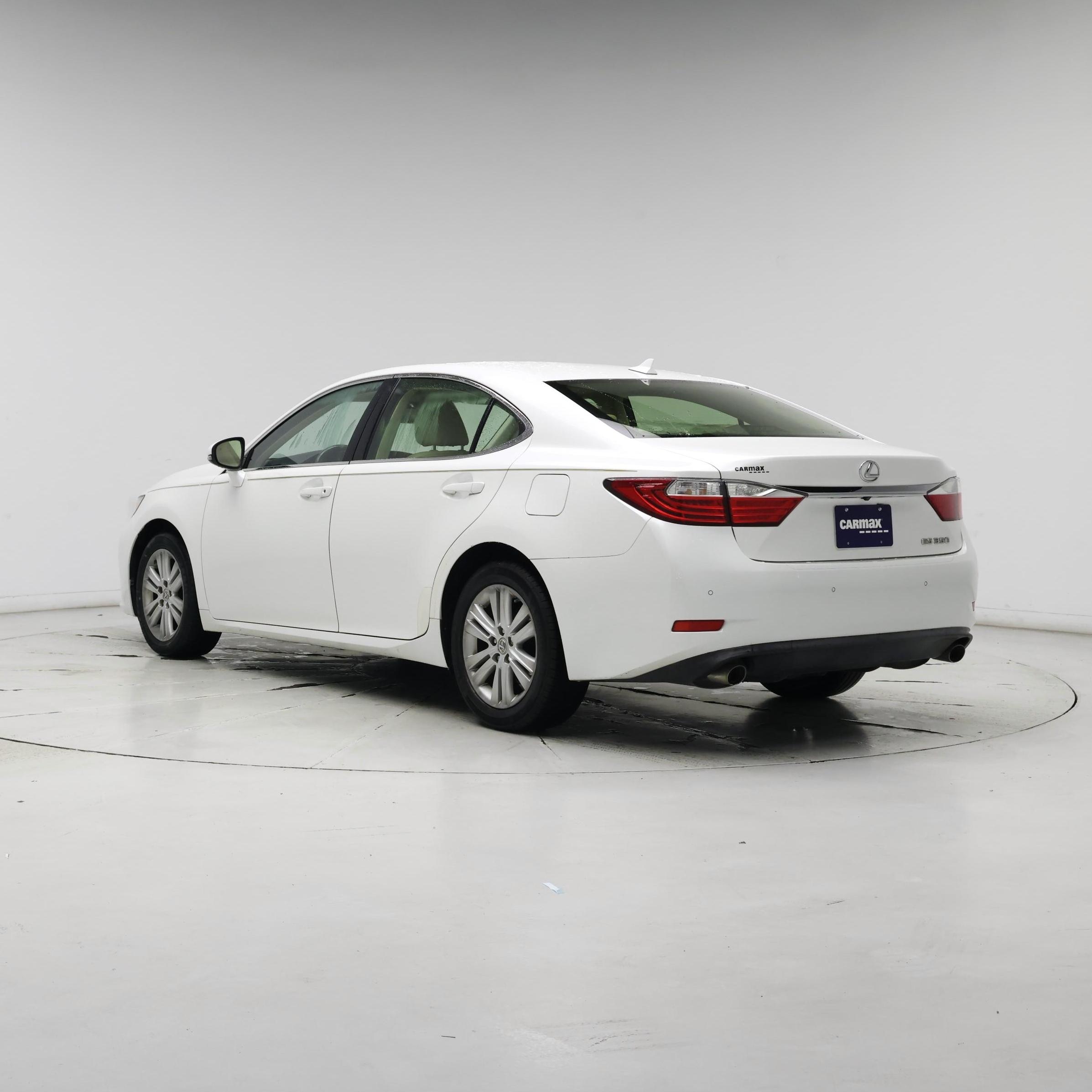Thumbnail: 2014 Lexus ES - 2