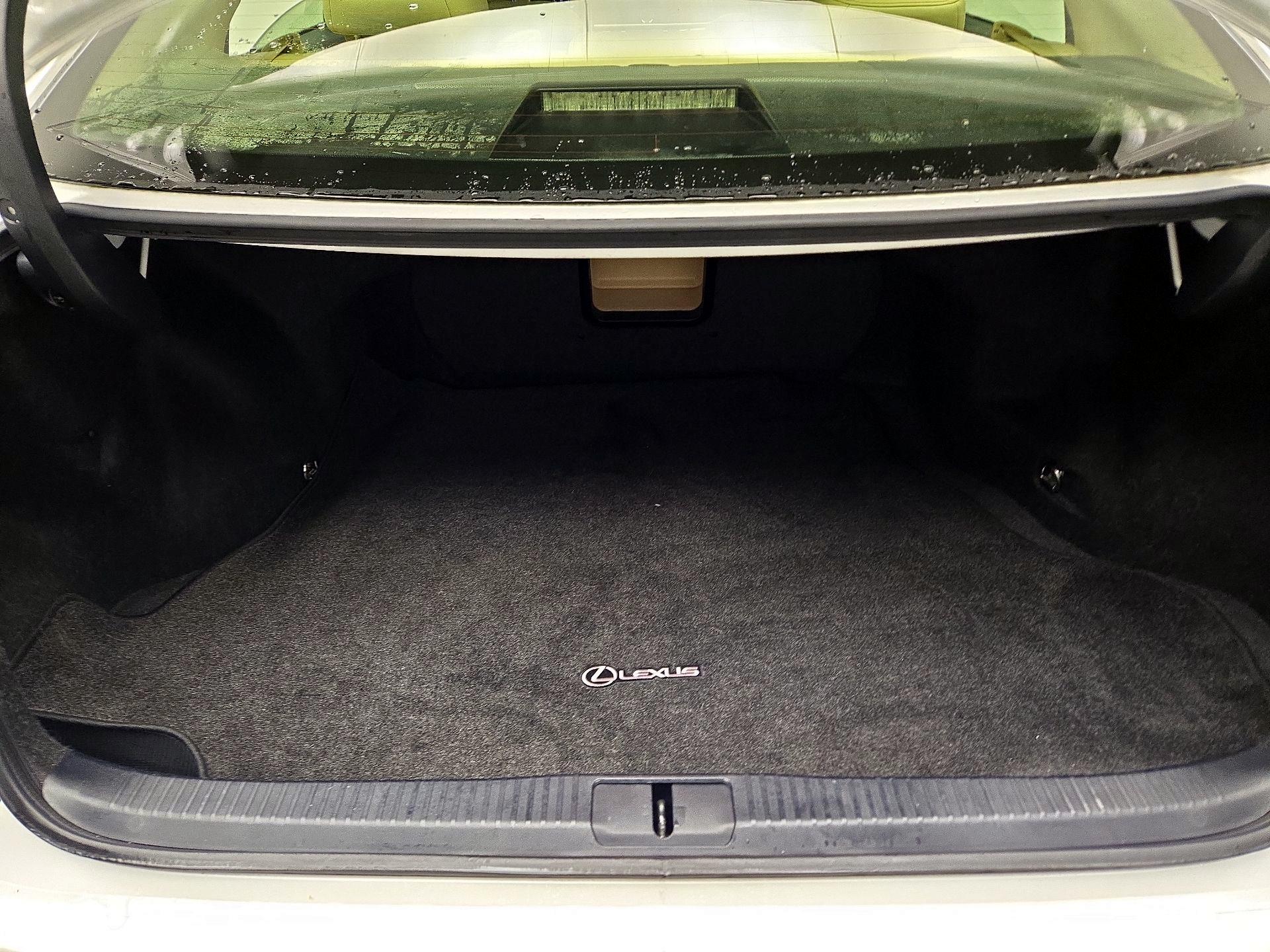 Thumbnail: 2014 Lexus ES - 20