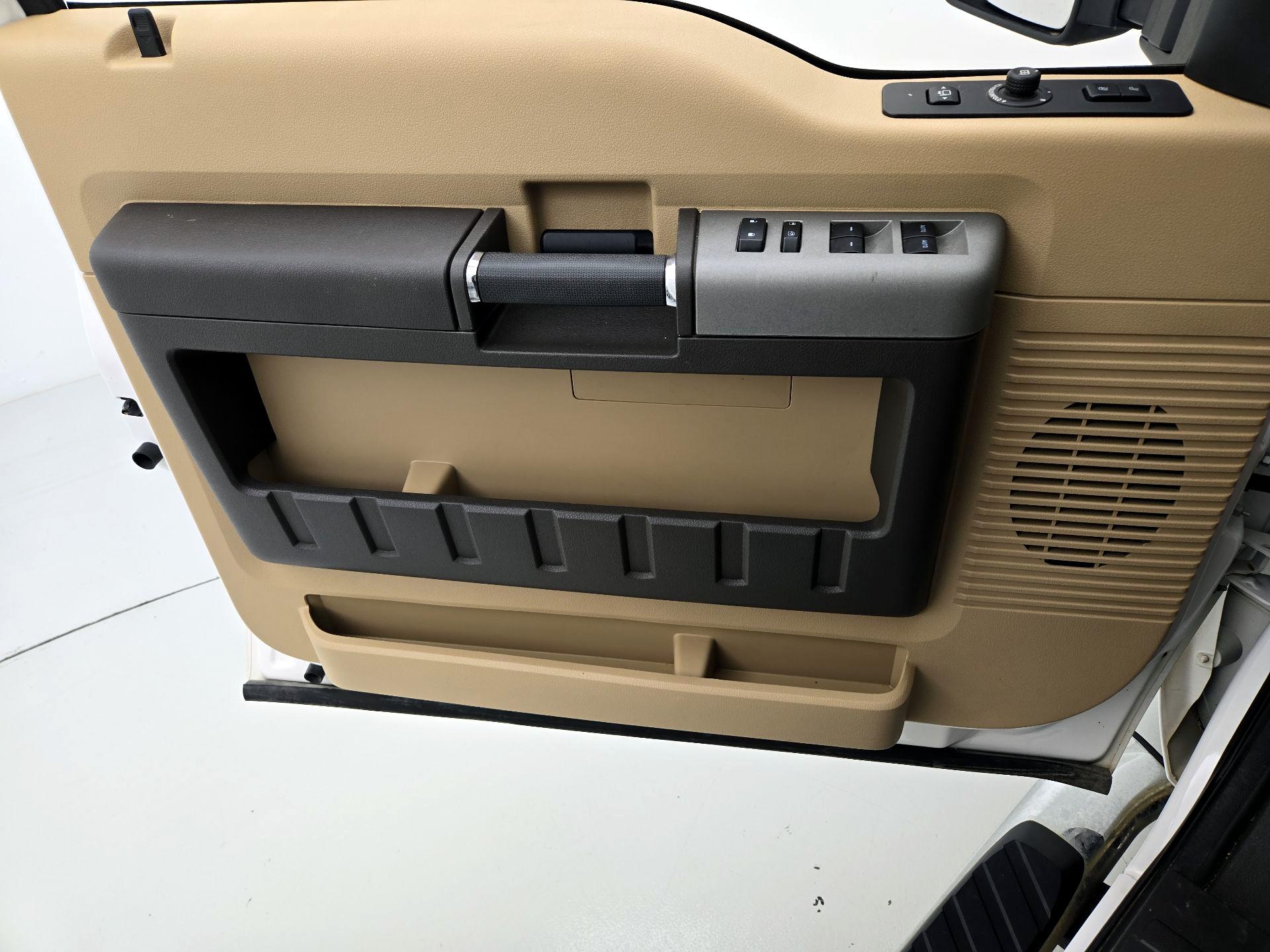 Thumbnail: 2016 Ford F-250 - 12