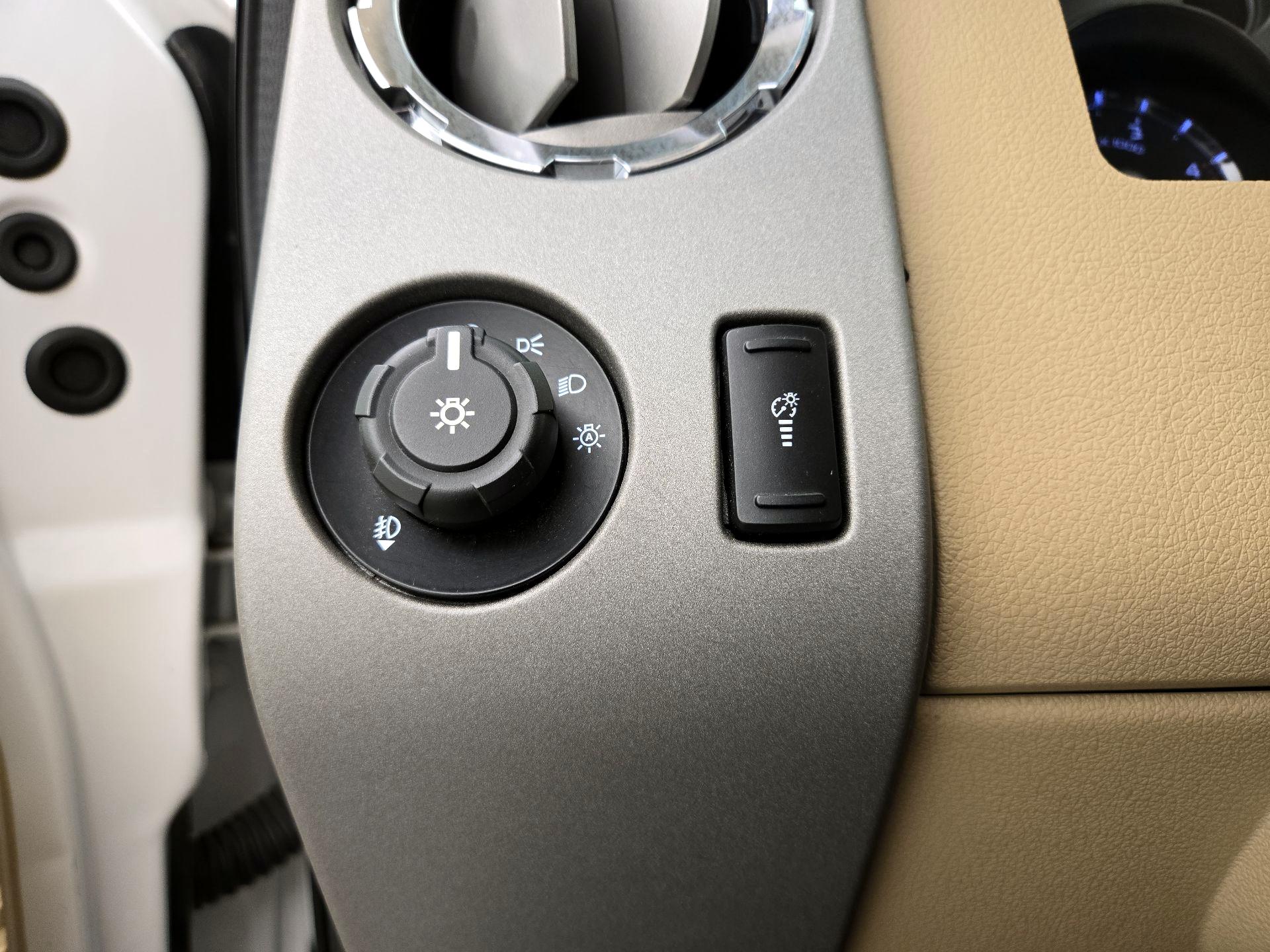 Thumbnail: 2016 Ford F-250 - 13