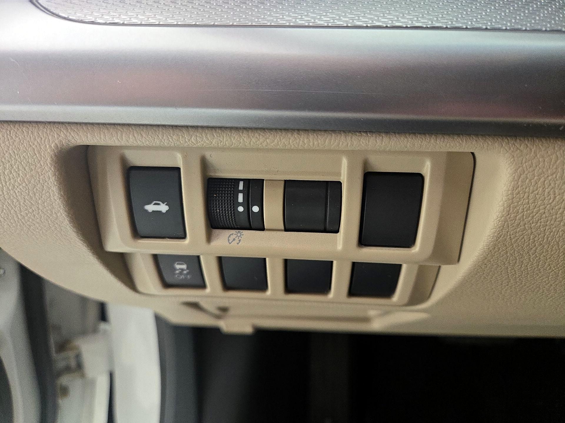 Thumbnail: 2016 Subaru Legacy - 13