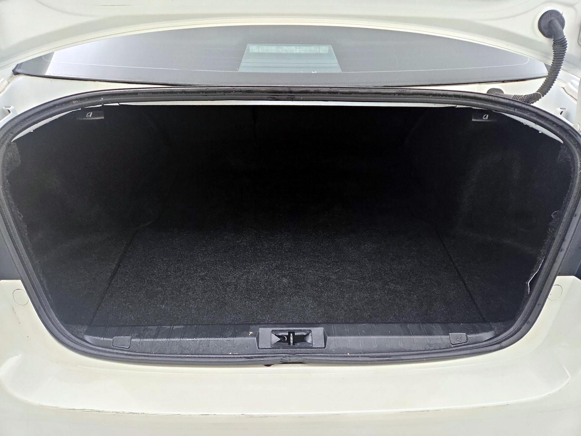 Thumbnail: 2016 Subaru Legacy - 20