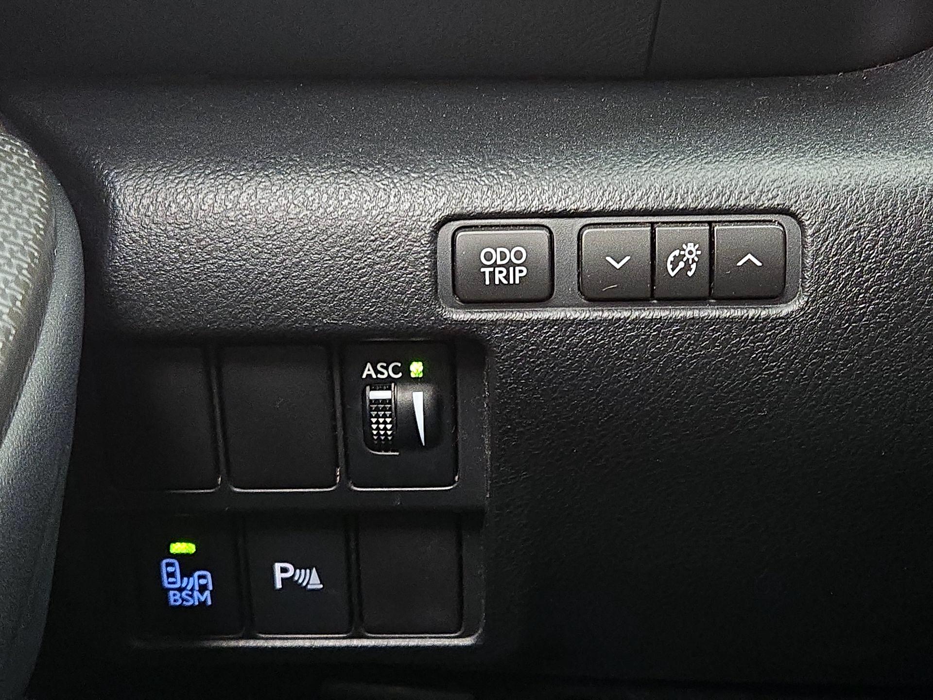 Thumbnail: 2017 Lexus RC - 13