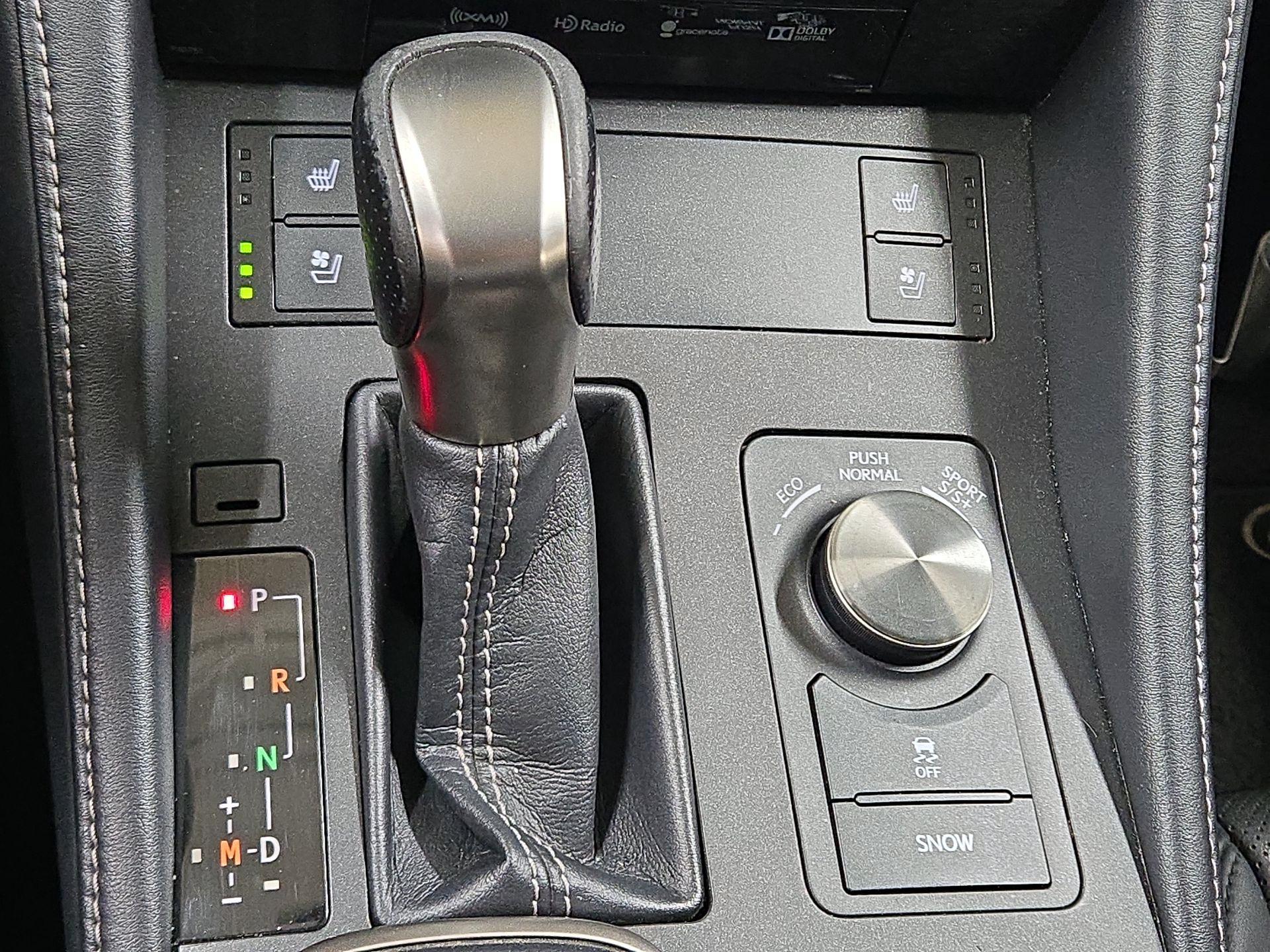 Thumbnail: 2017 Lexus RC - 18