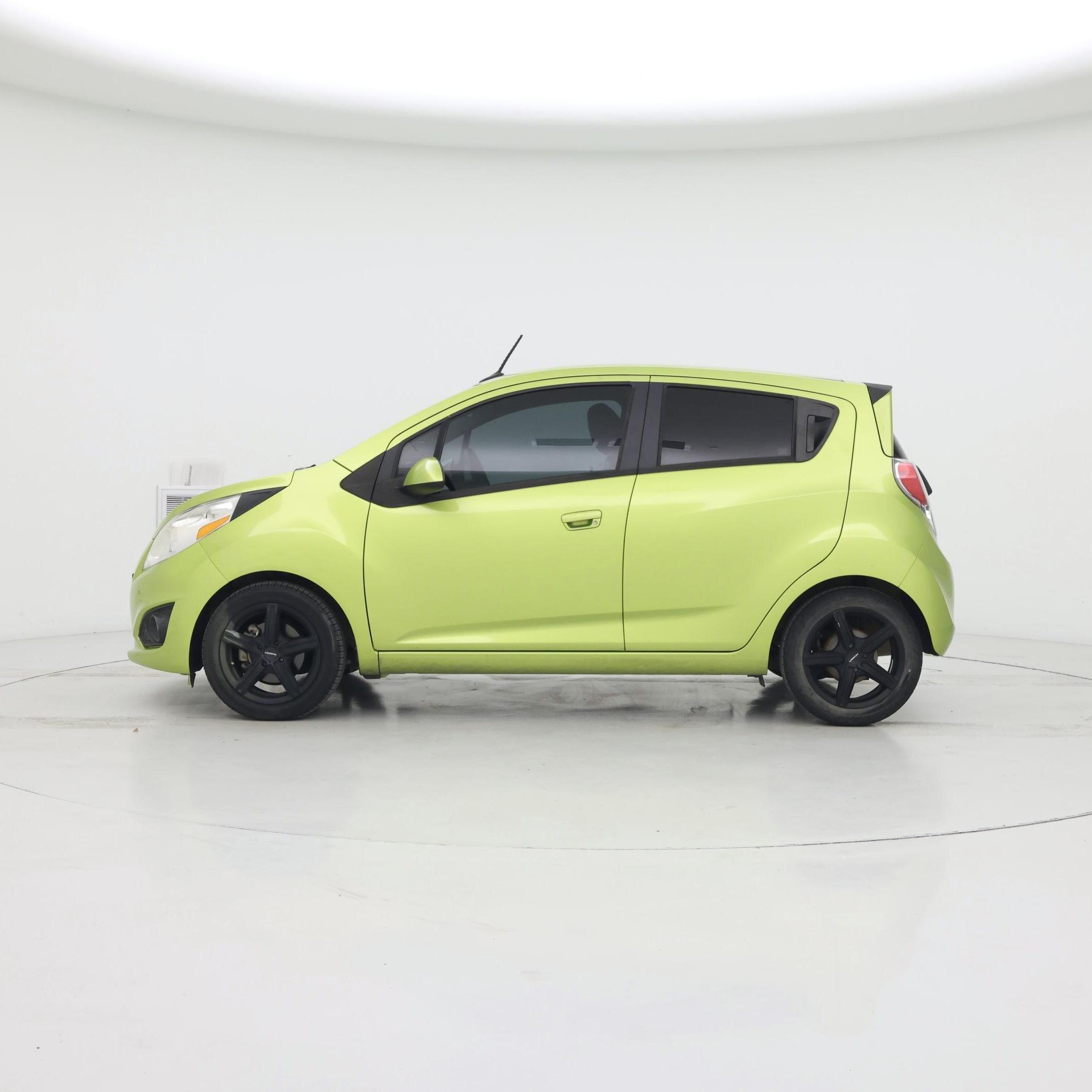 Thumbnail: 2014 Chevrolet Spark - 3