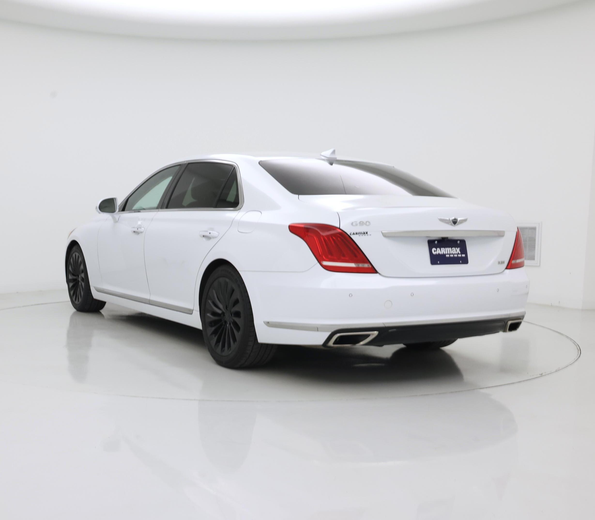 Thumbnail: 2017 Genesis G90 - 2